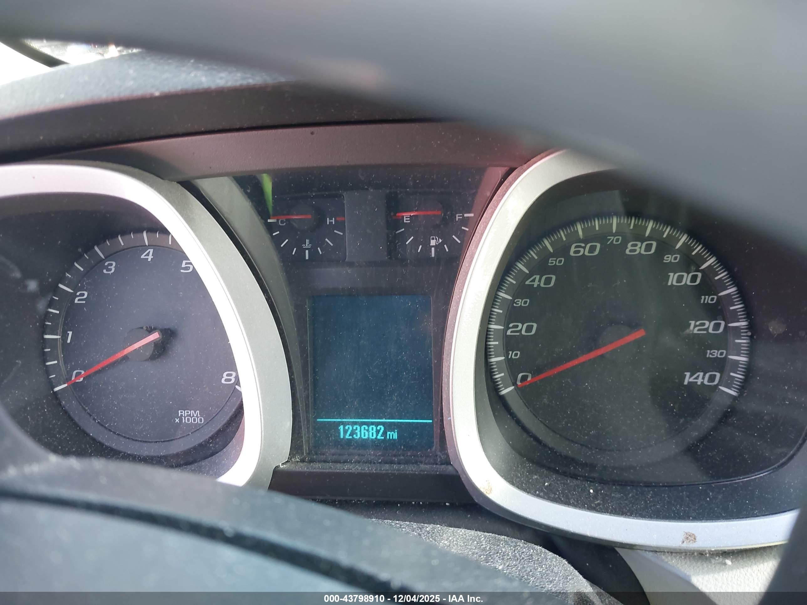 CHEVROLET EQUINOX image 7