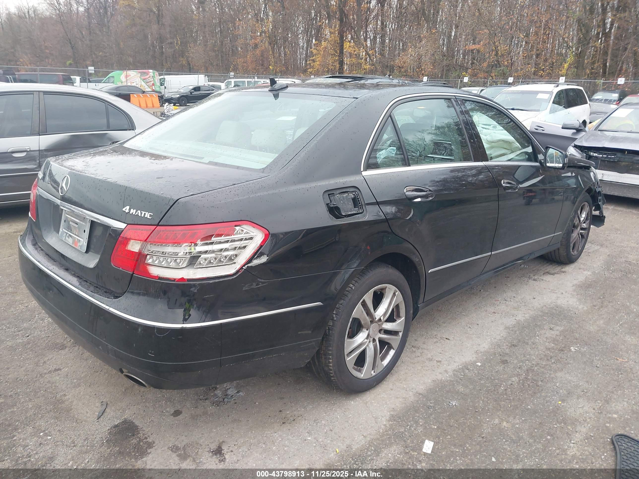 MERCEDES-BENZ E image 4