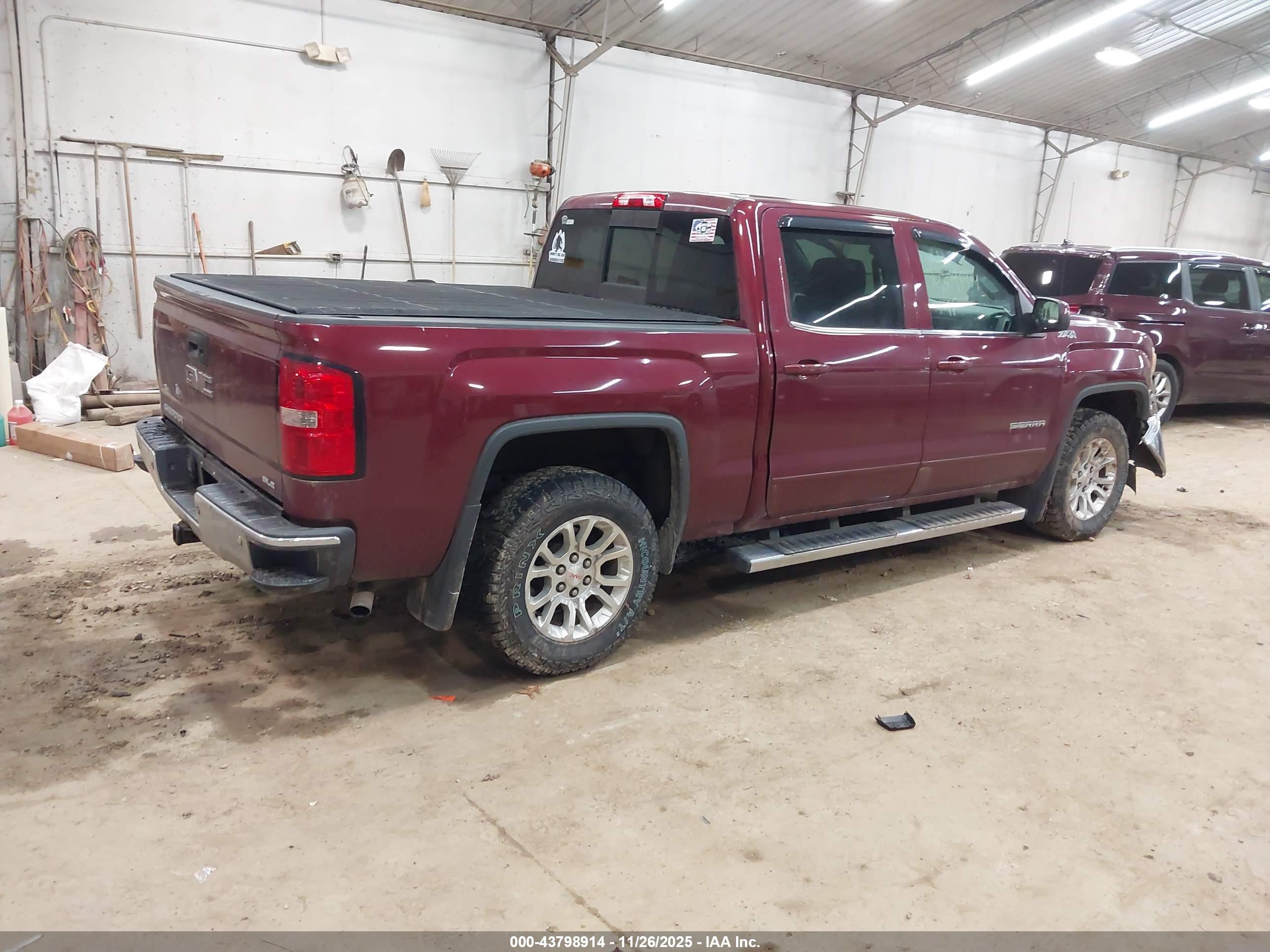 GMC SIERRA image 4