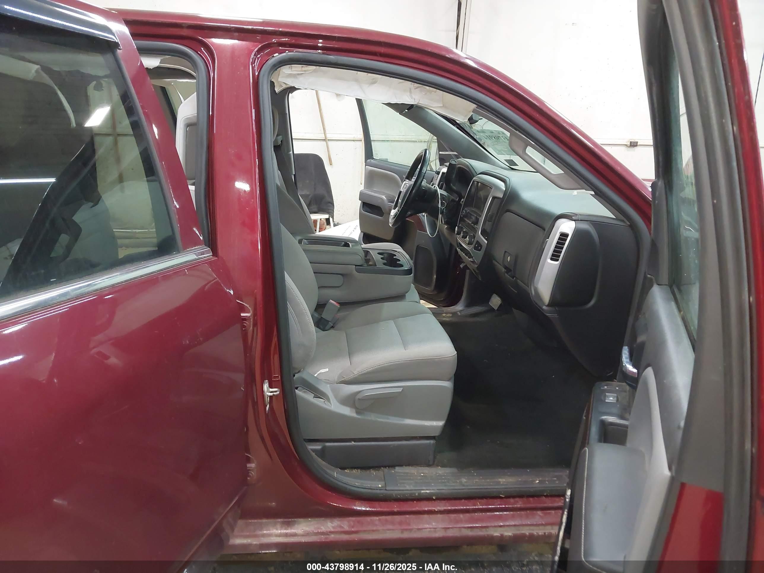 GMC SIERRA image 5
