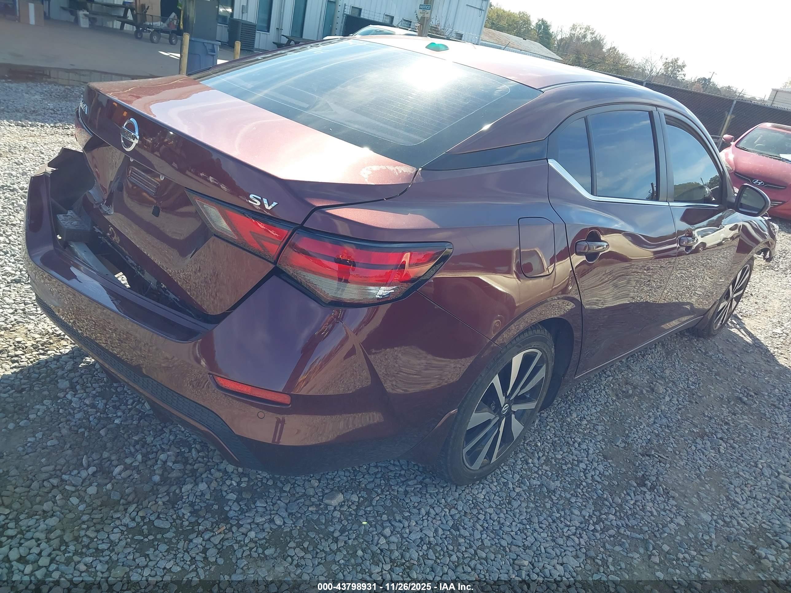 NISSAN SENTRA image 4