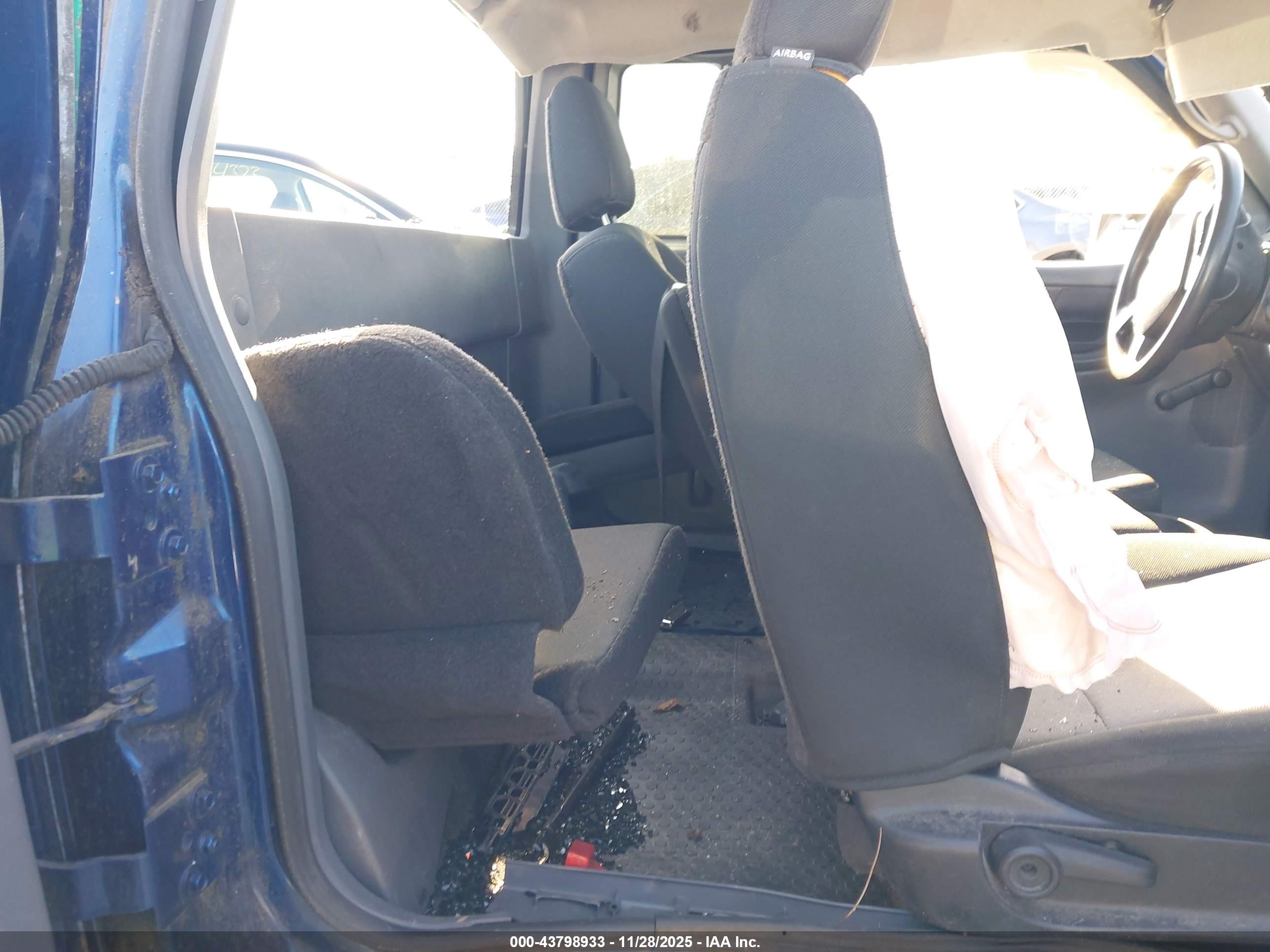 FORD RANGER image 8