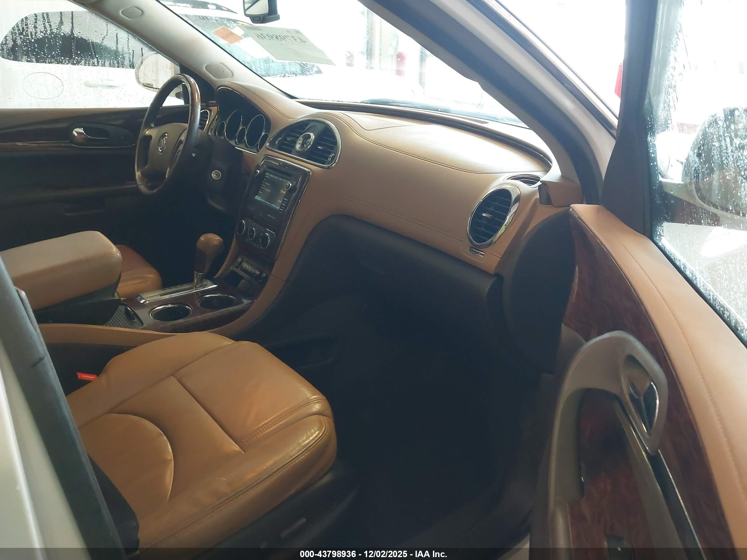 BUICK ENCLAVE image 5