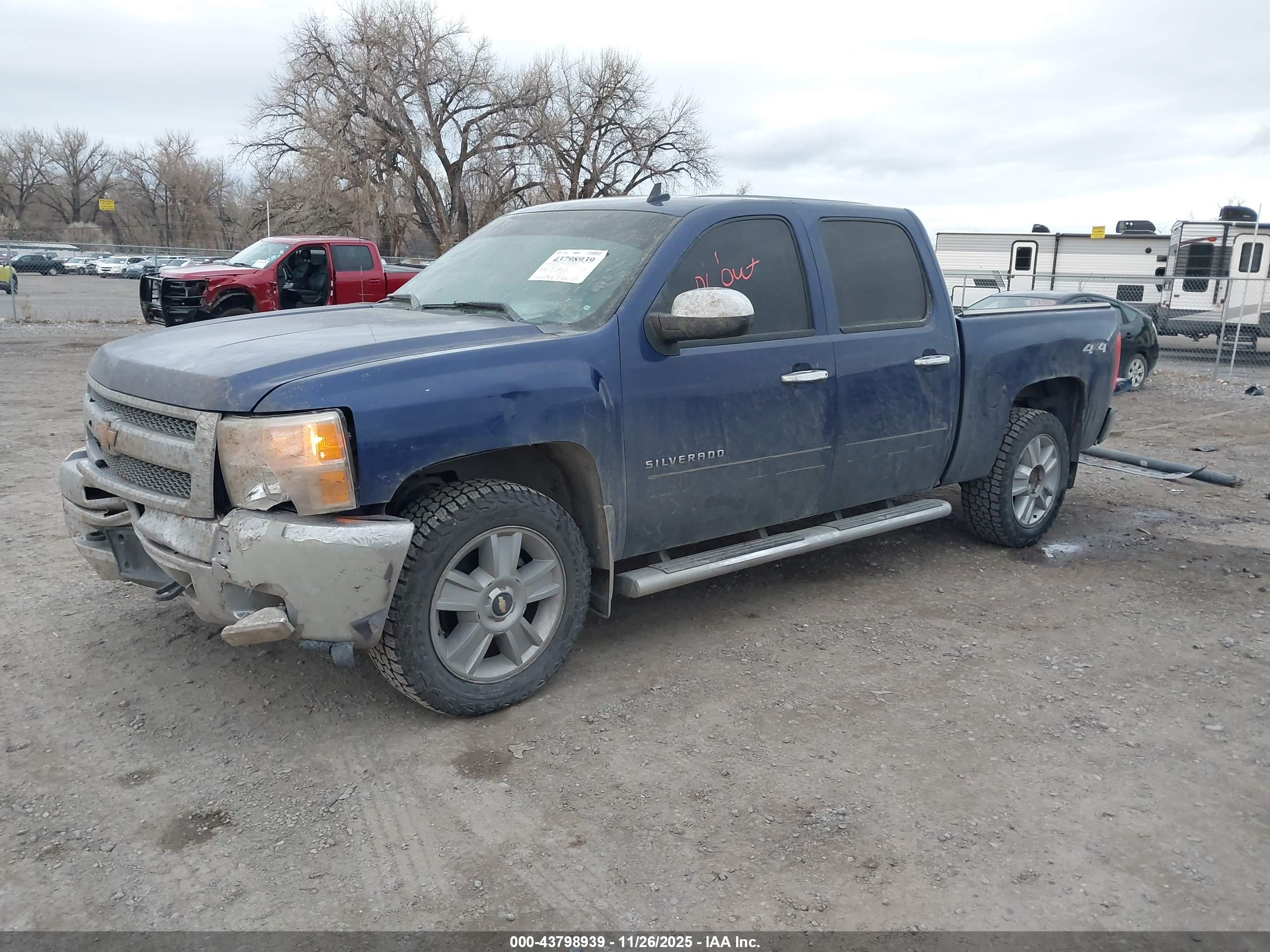 CHEVROLET SILVERADO image 2