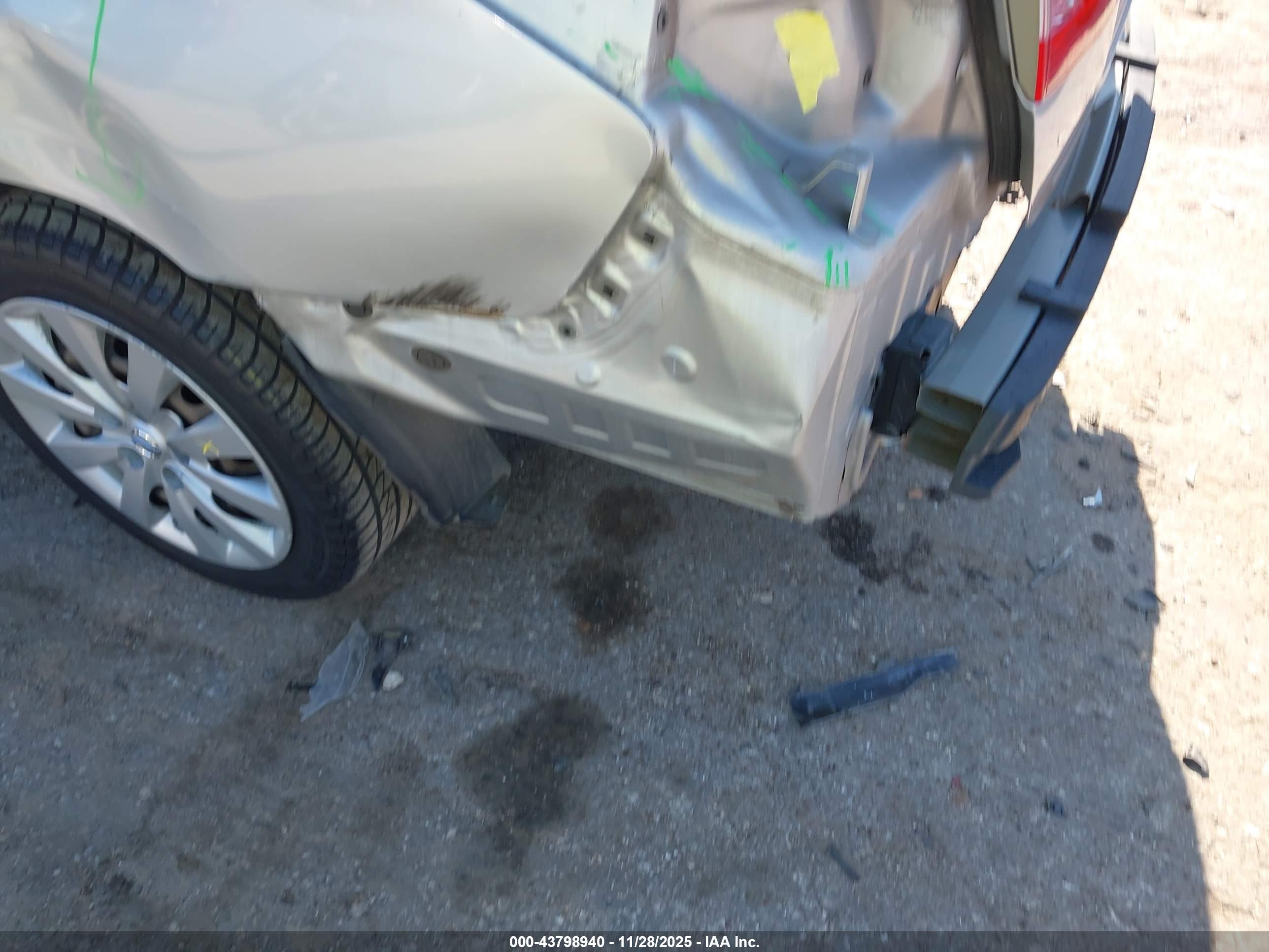 NISSAN SENTRA image 6