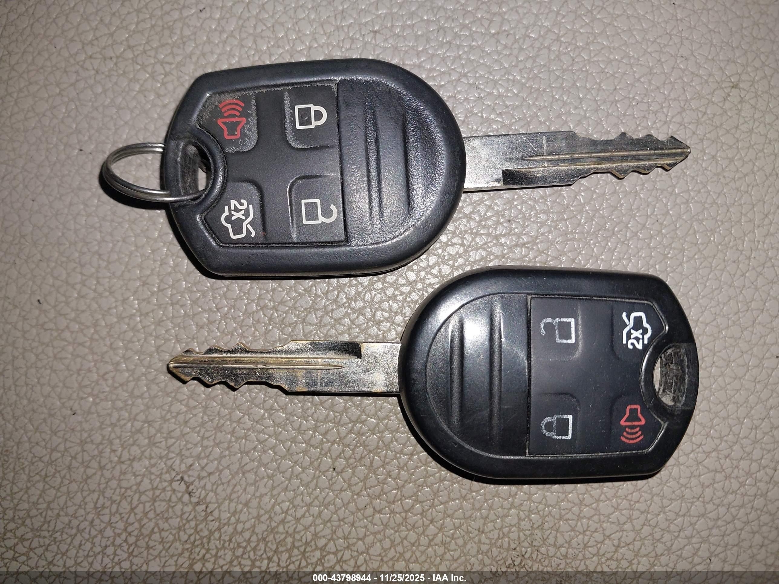 FORD EXPEDITION image 11
