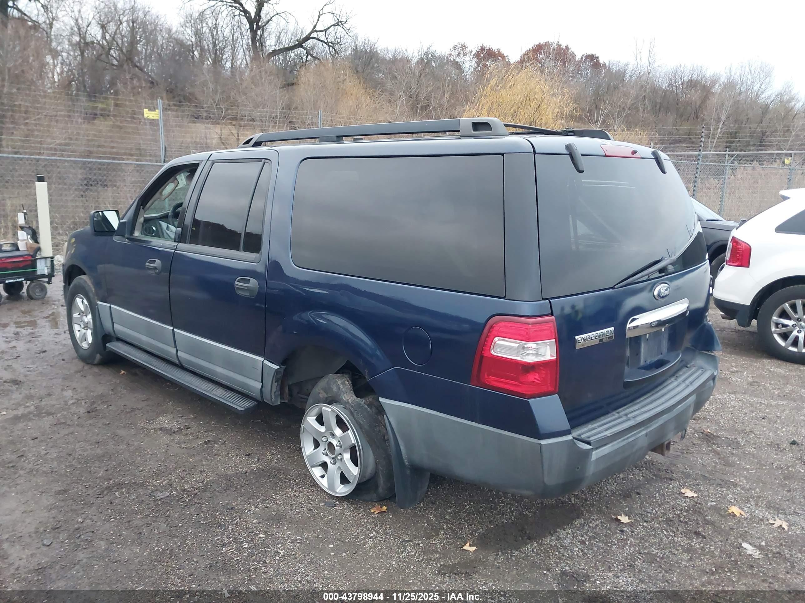 FORD EXPEDITION image 3