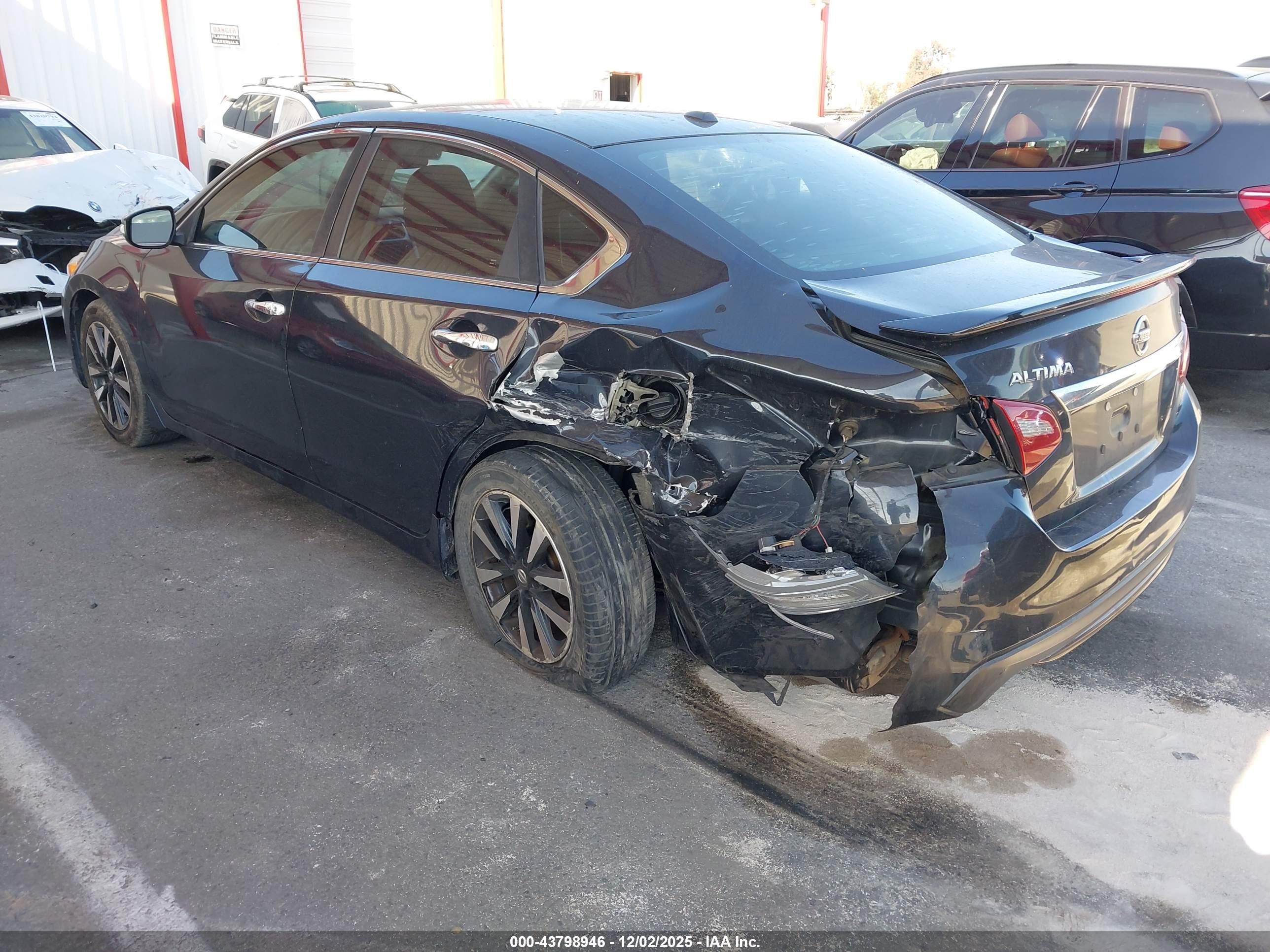 NISSAN ALTIMA image 3