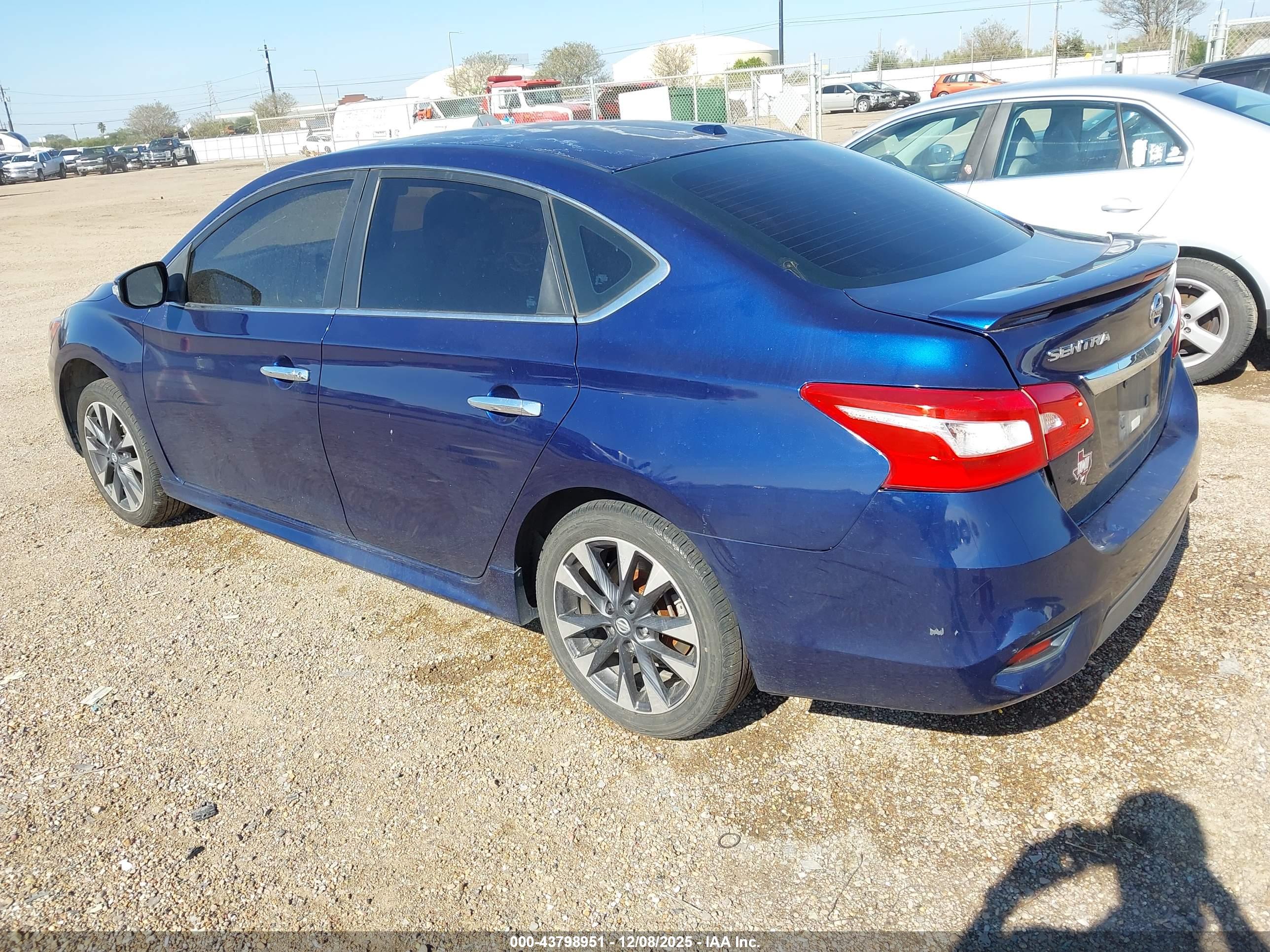 NISSAN SENTRA image 3