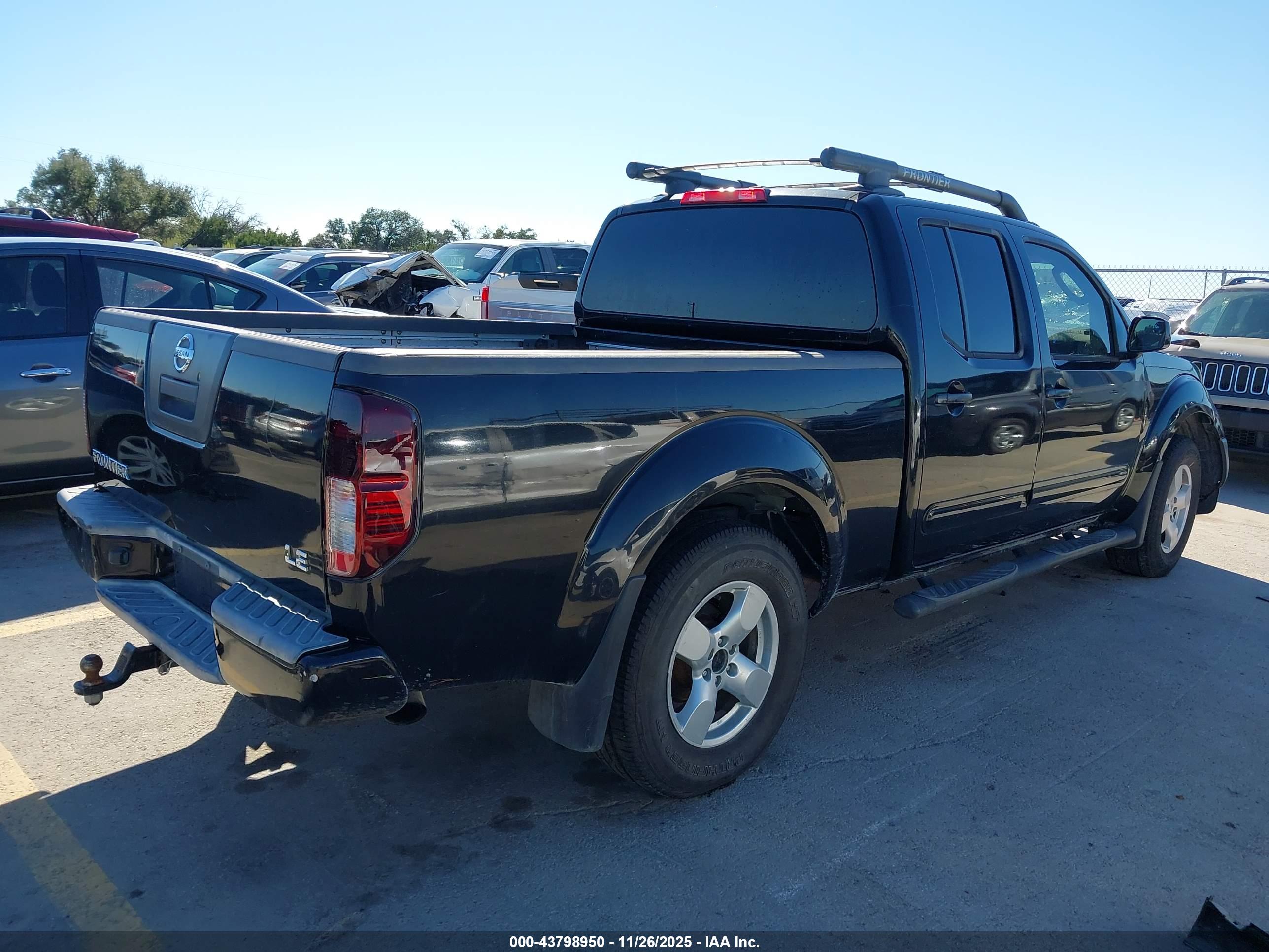 NISSAN FRONTIER image 4