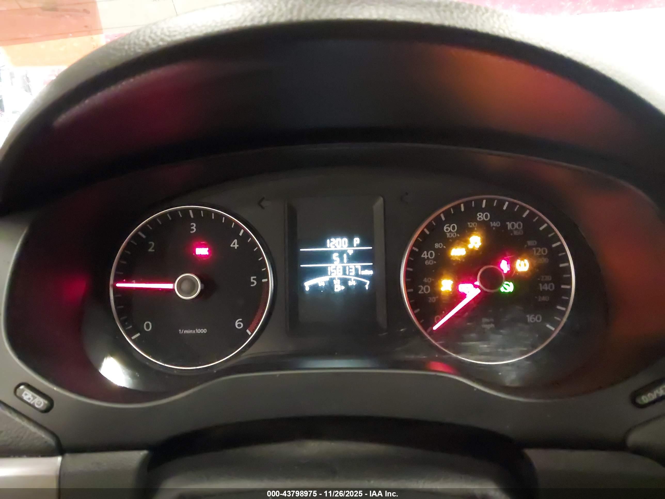 VOLKSWAGEN JETTA image 7