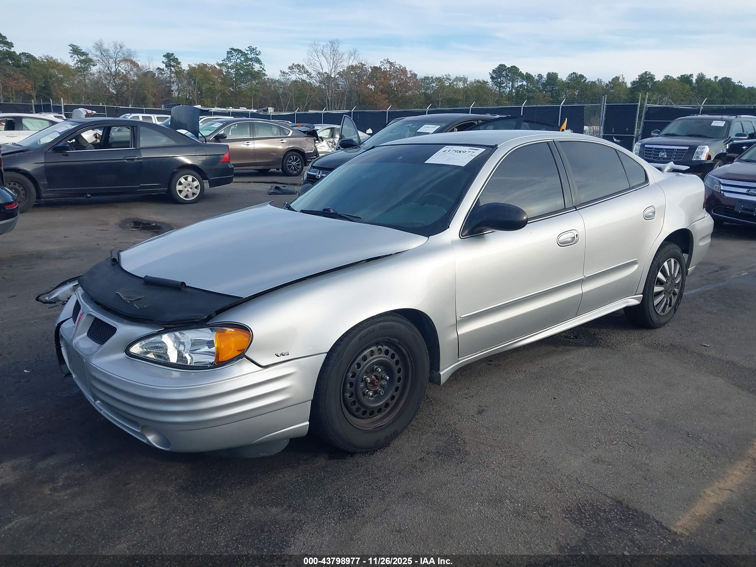 PONTIAC GRAND image 2