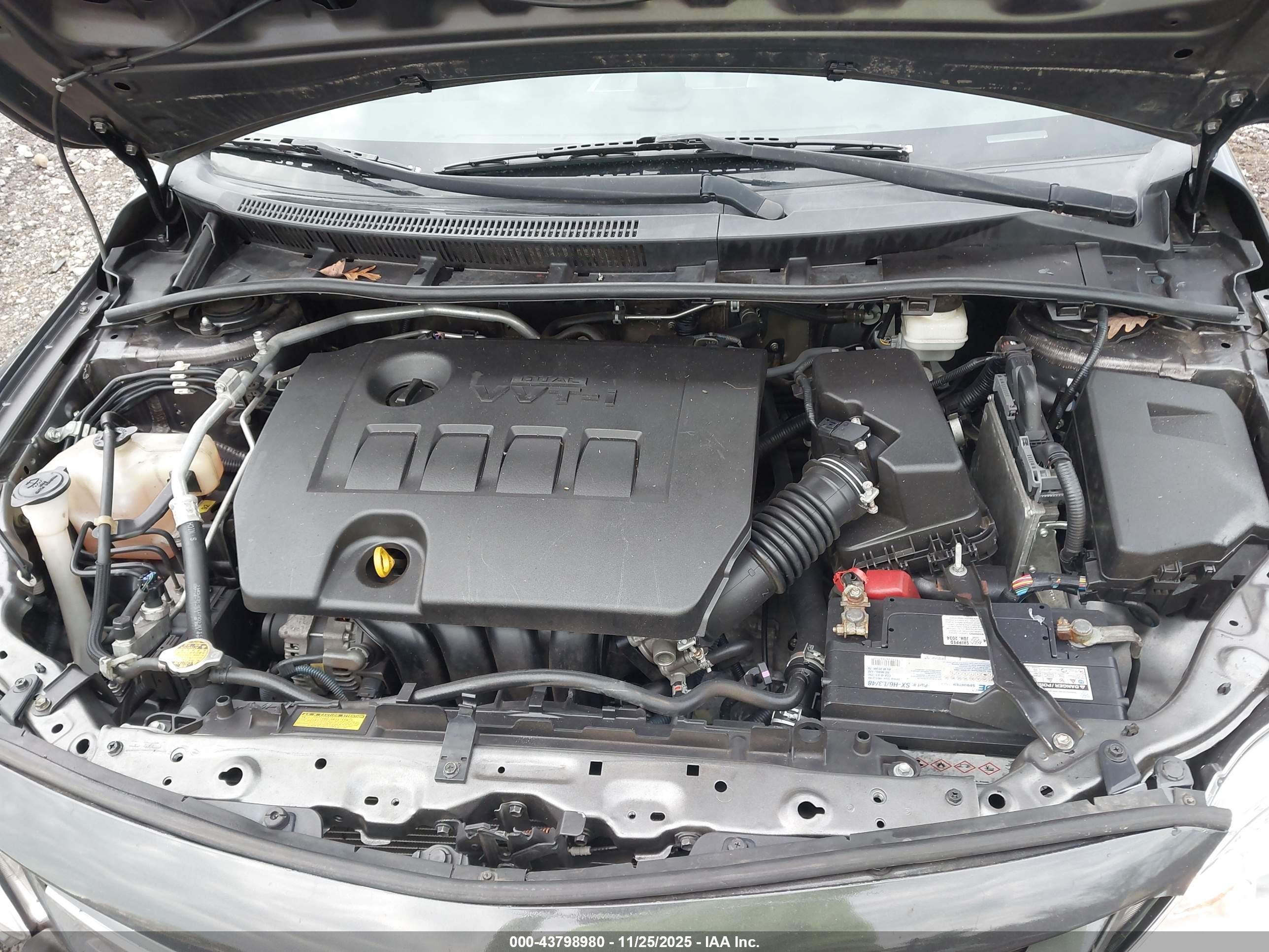TOYOTA COROLLA image 10