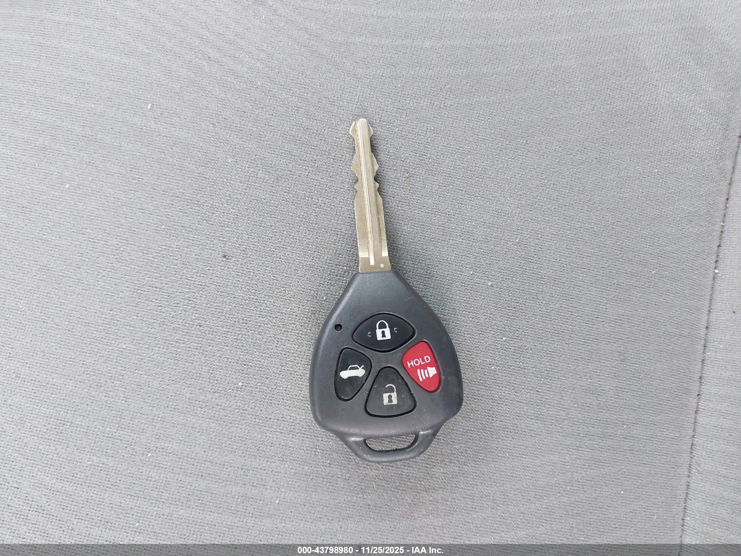 TOYOTA COROLLA image 11
