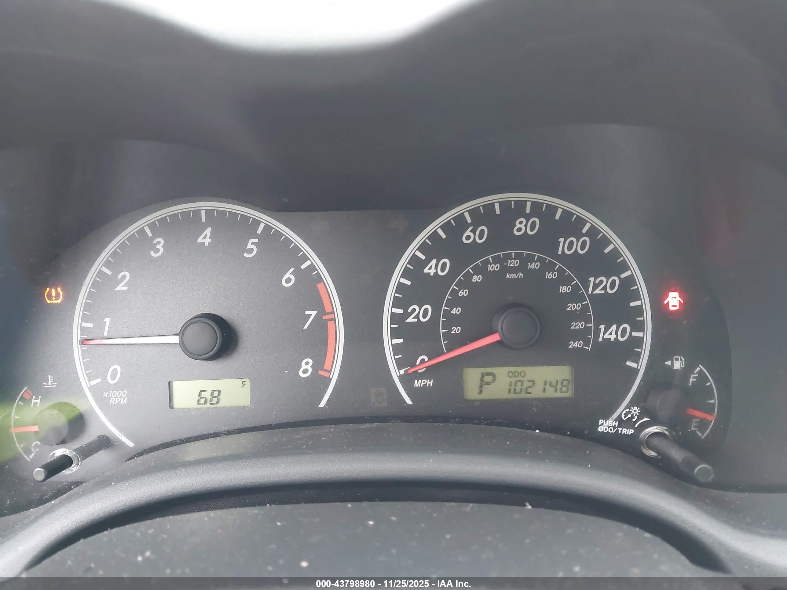 TOYOTA COROLLA image 7