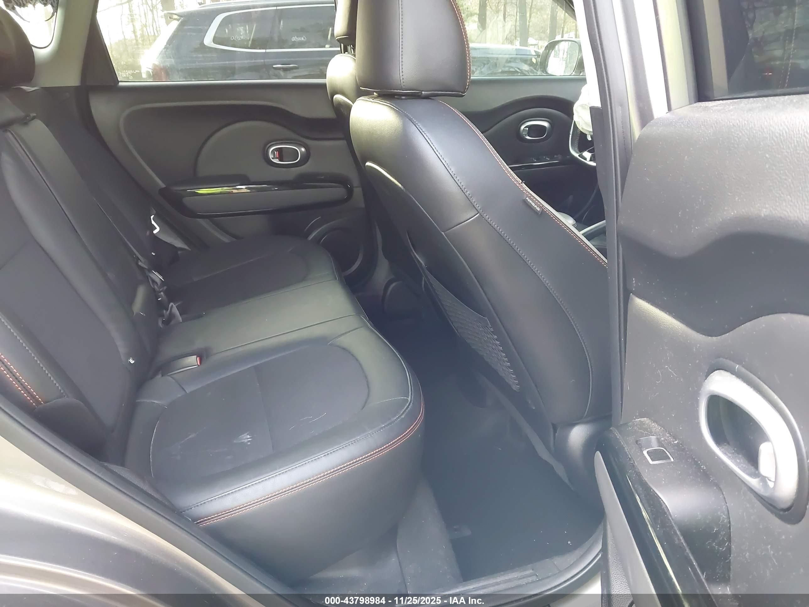 KIA SOUL image 8