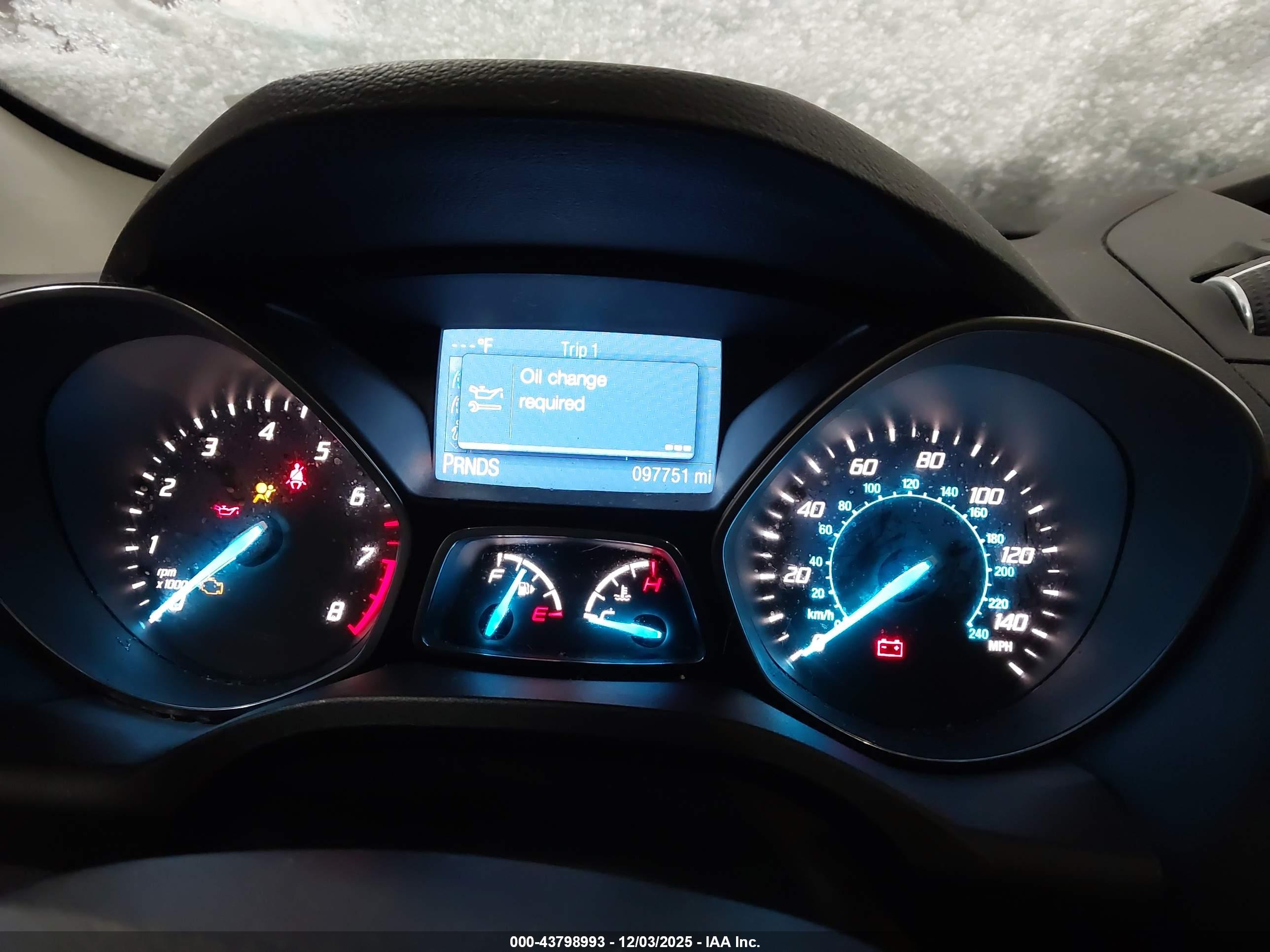 FORD ESCAPE image 7