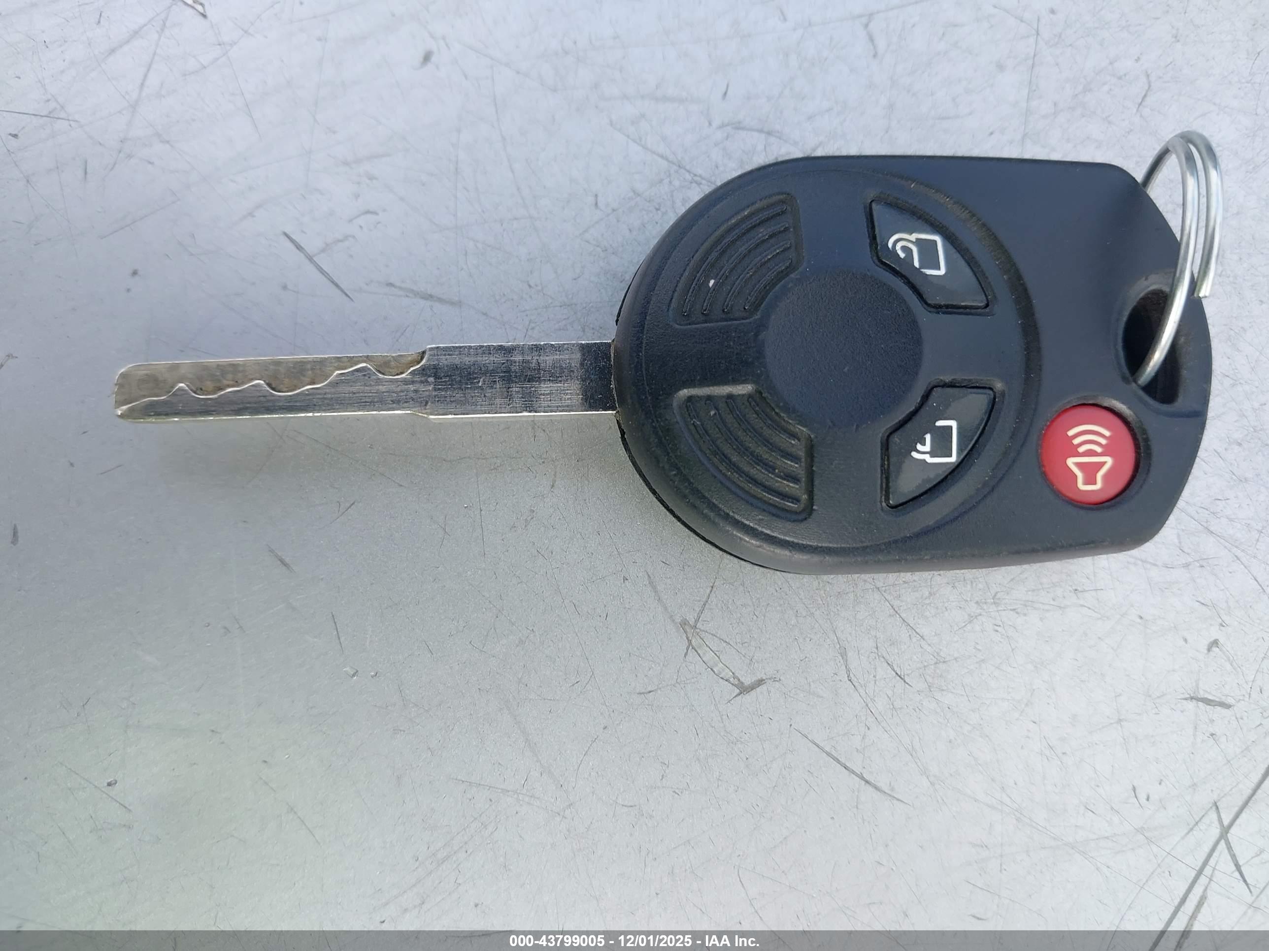 FORD ESCAPE image 11