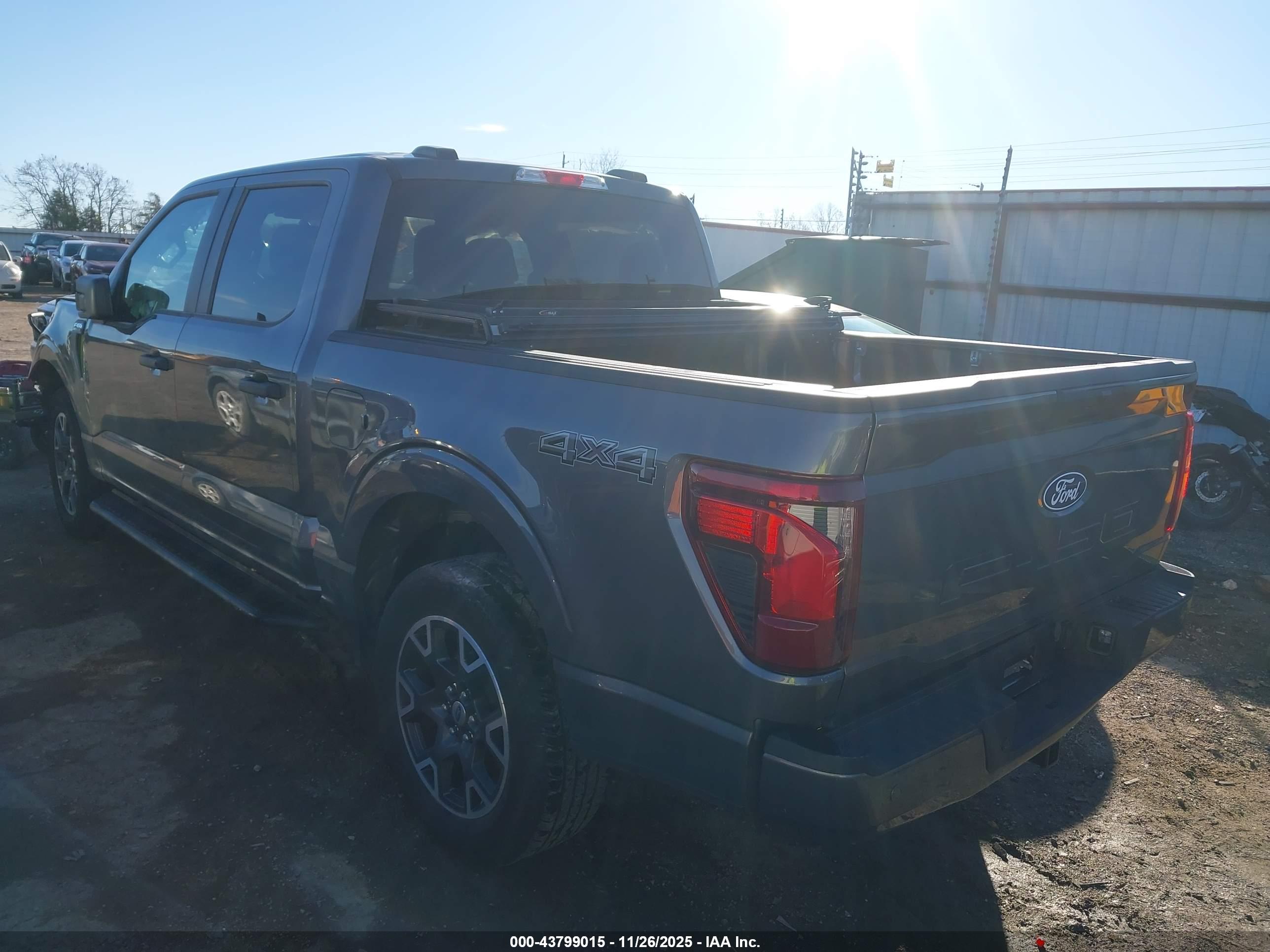 FORD F-150 image 3