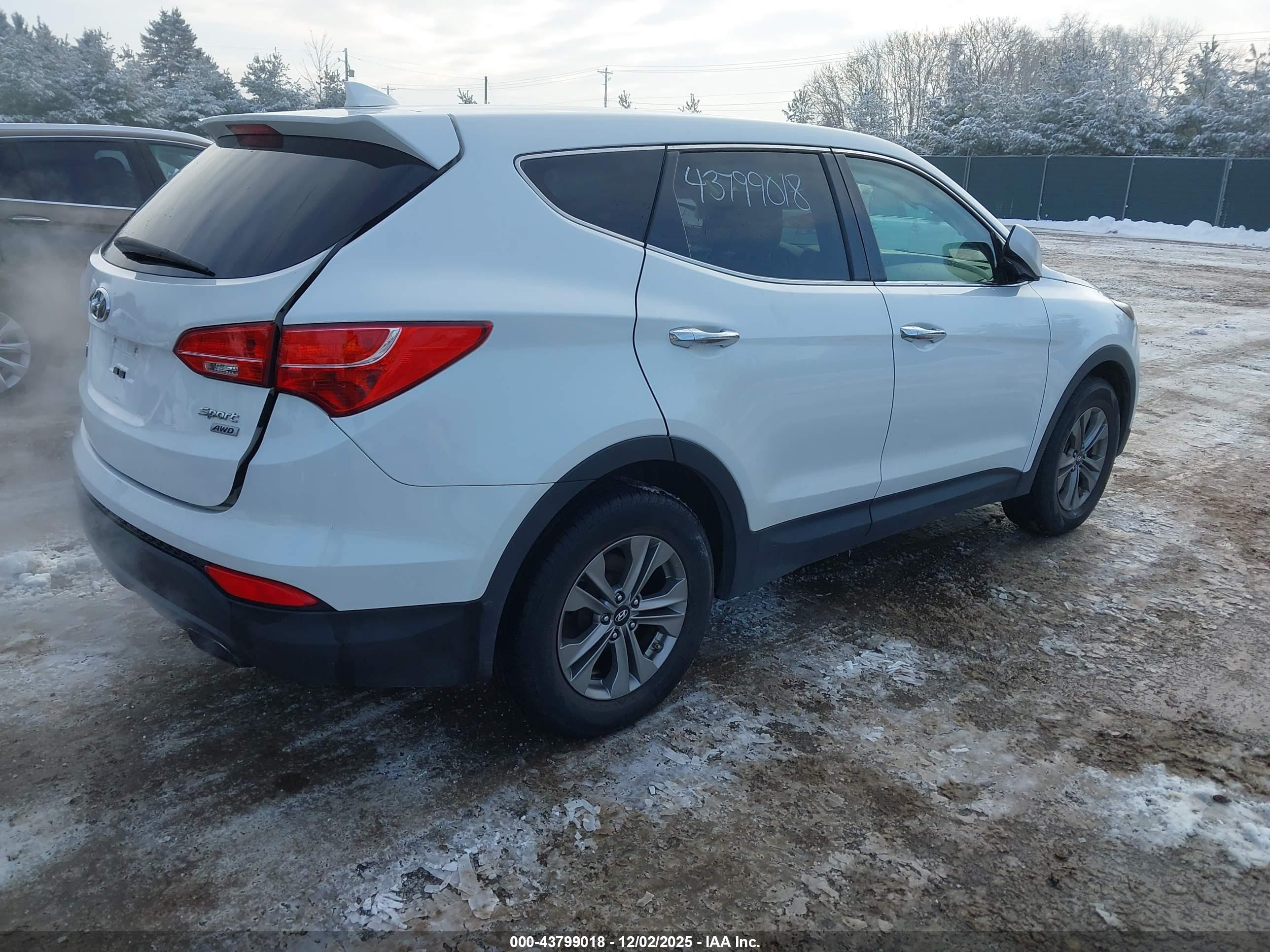 HYUNDAI SANTA image 4