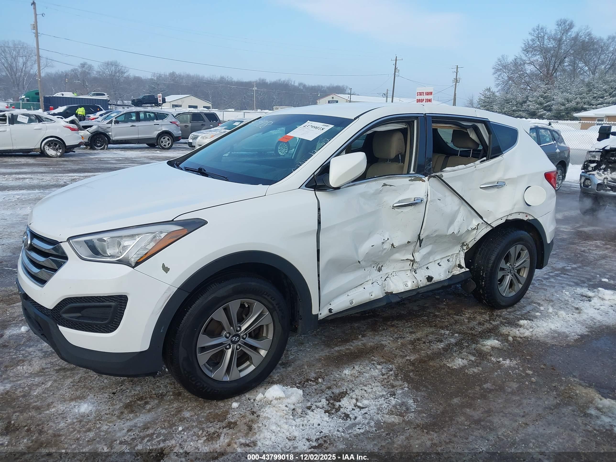 HYUNDAI SANTA image 6
