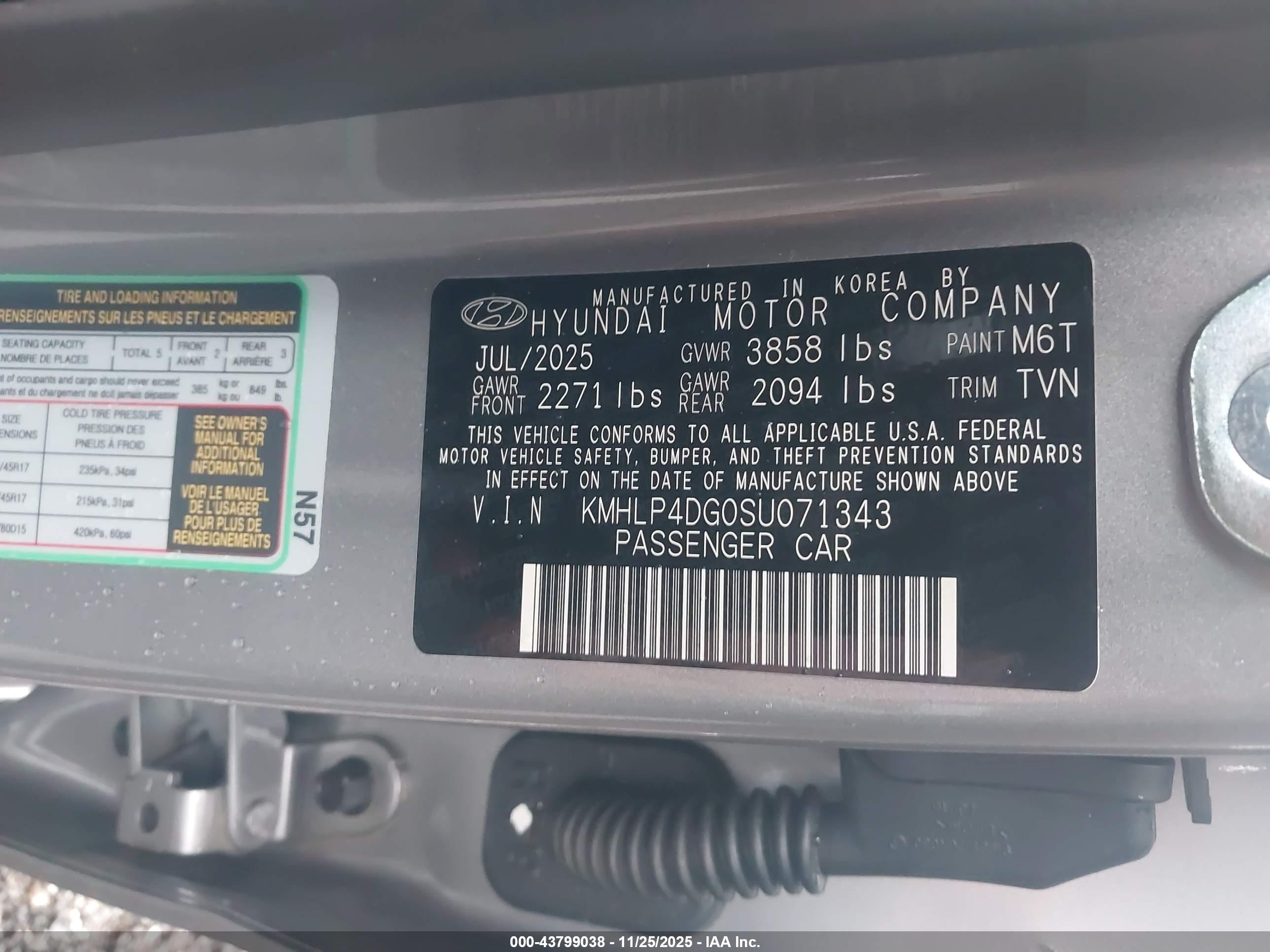 HYUNDAI ELANTRA image 9