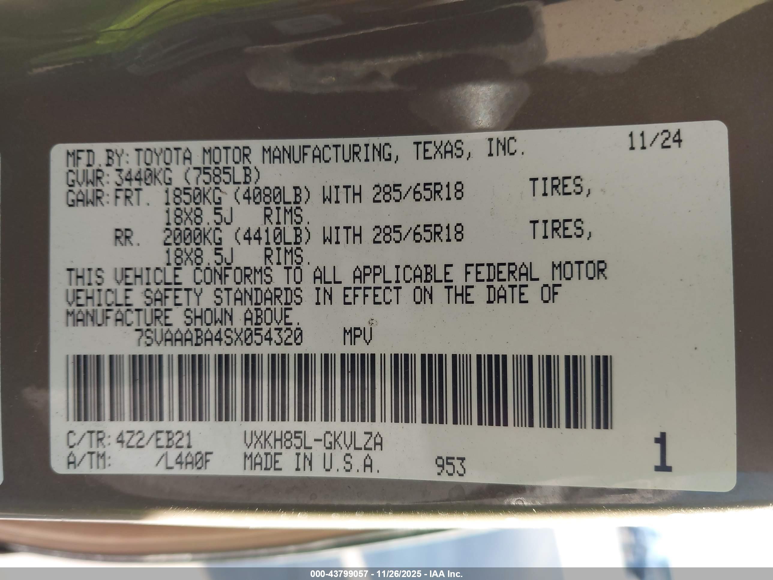 TOYOTA SEQUOIA image 9