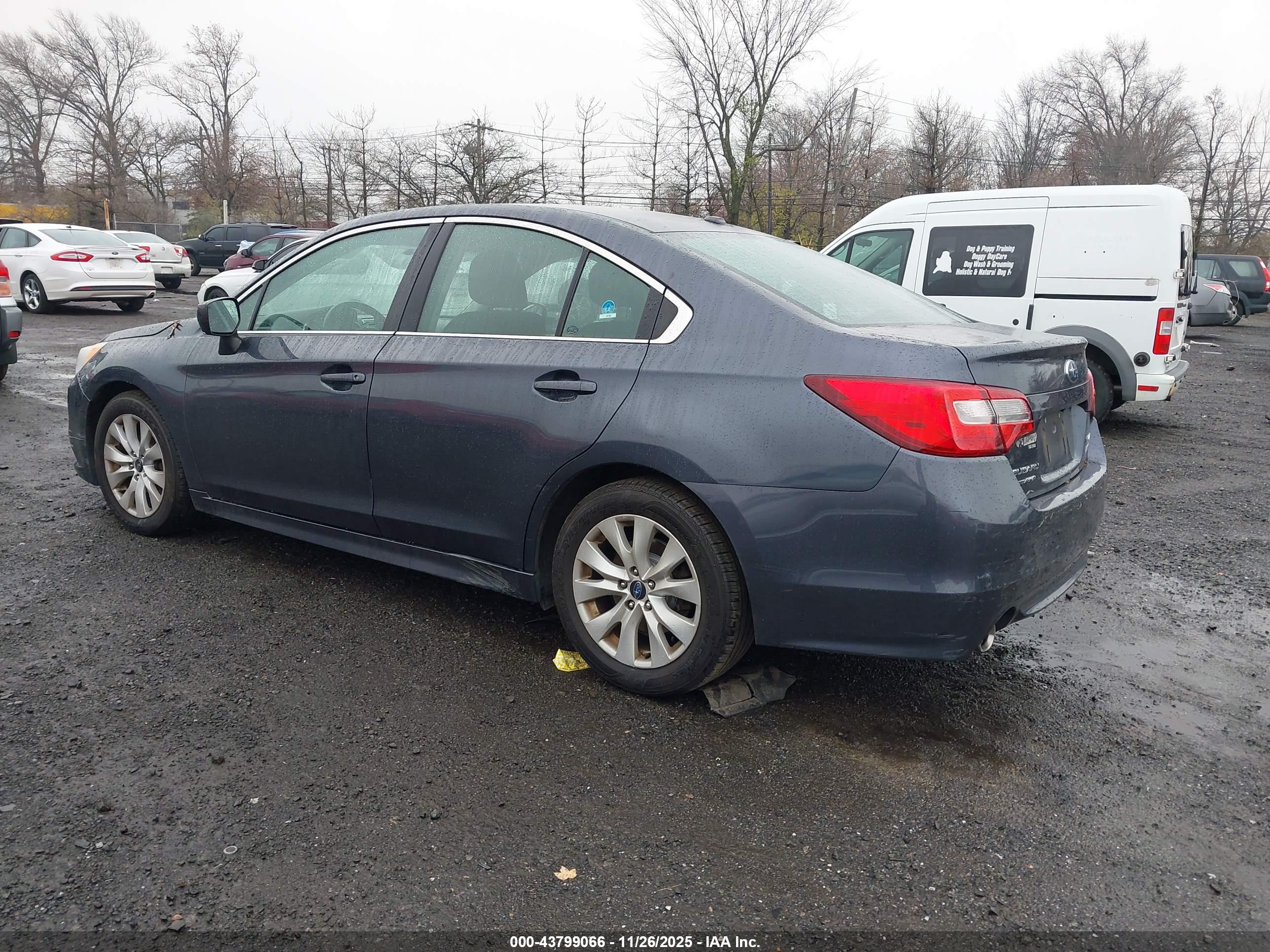 SUBARU LEGACY image 3