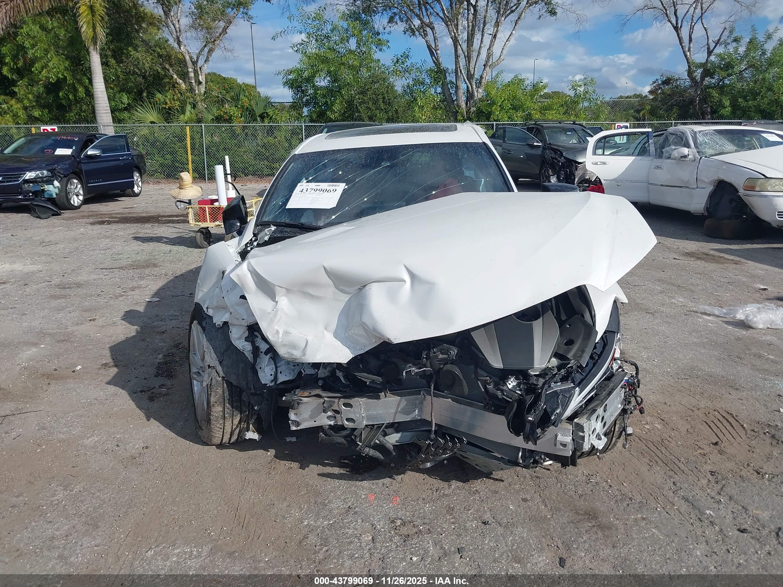 LEXUS IS image 6
