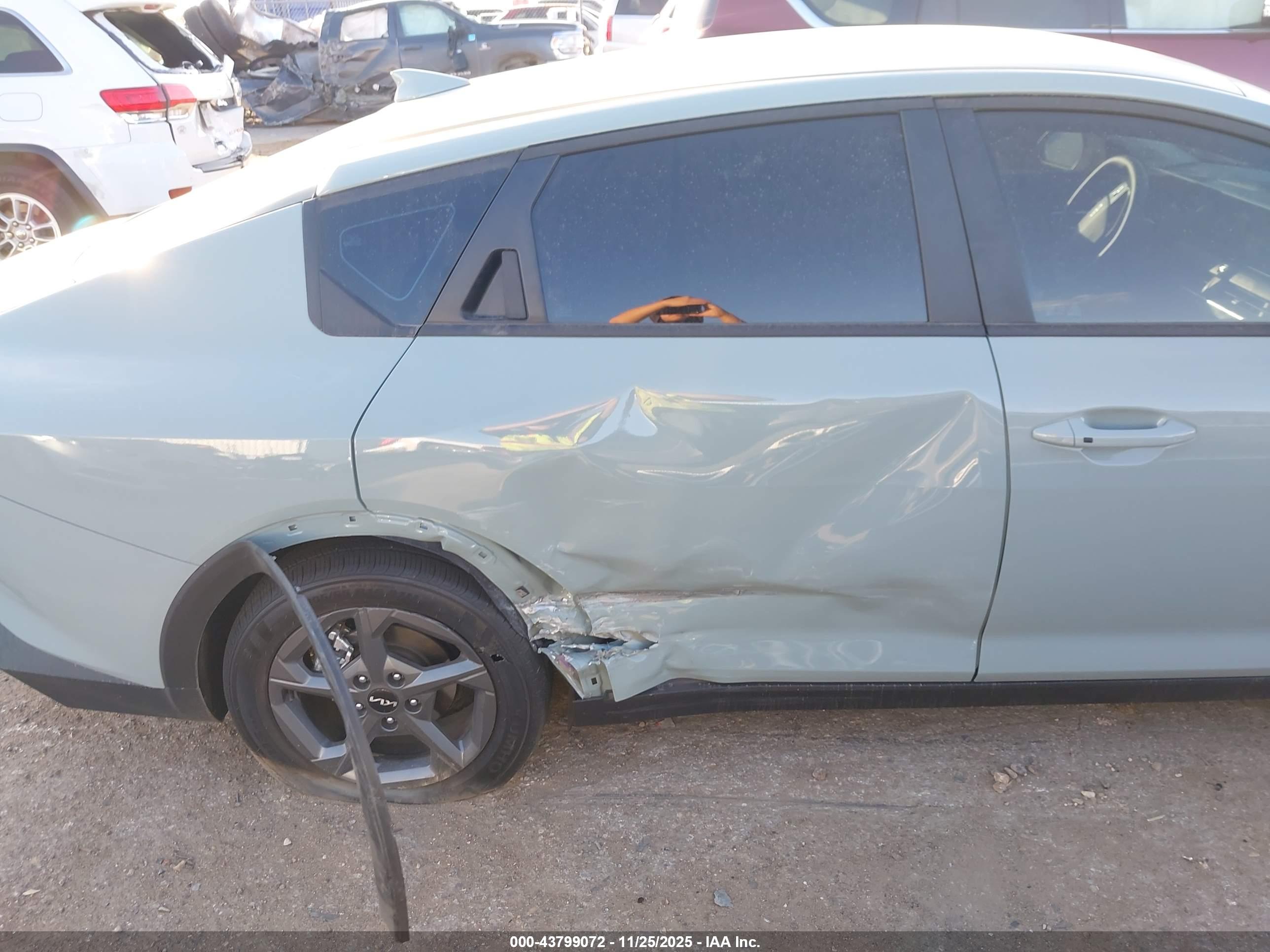 KIA K4 image 6