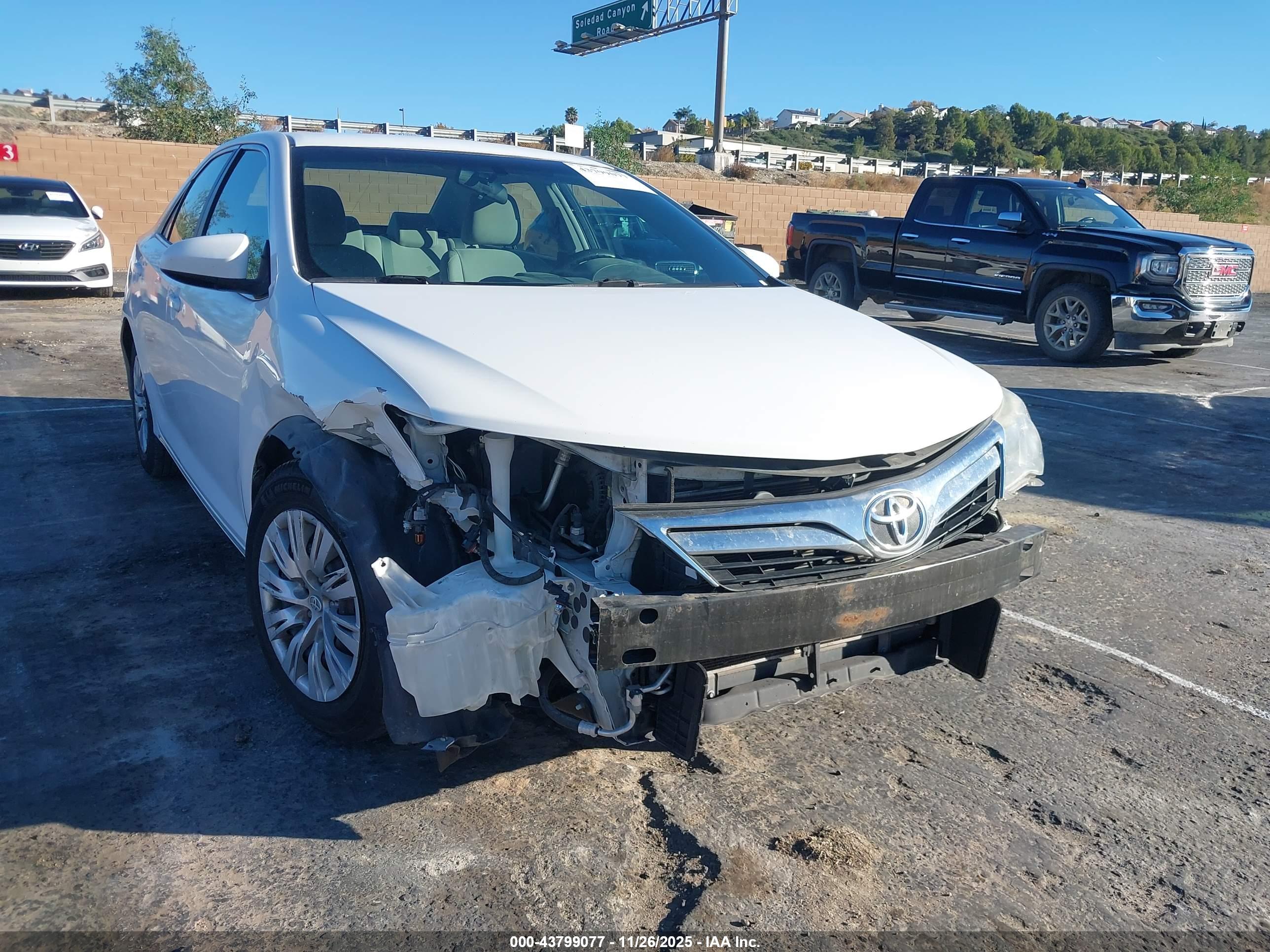 TOYOTA CAMRY image 6
