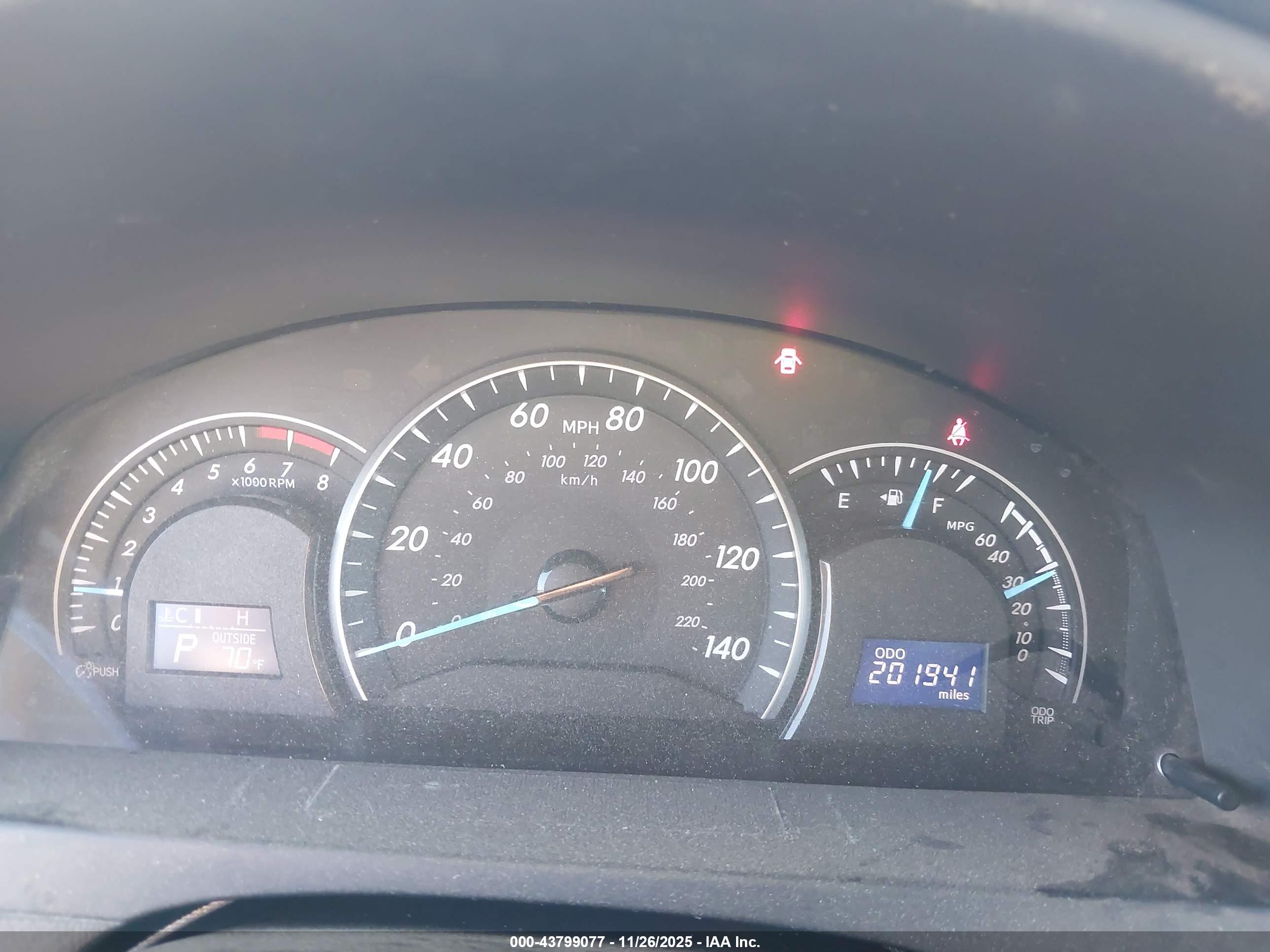 TOYOTA CAMRY image 7