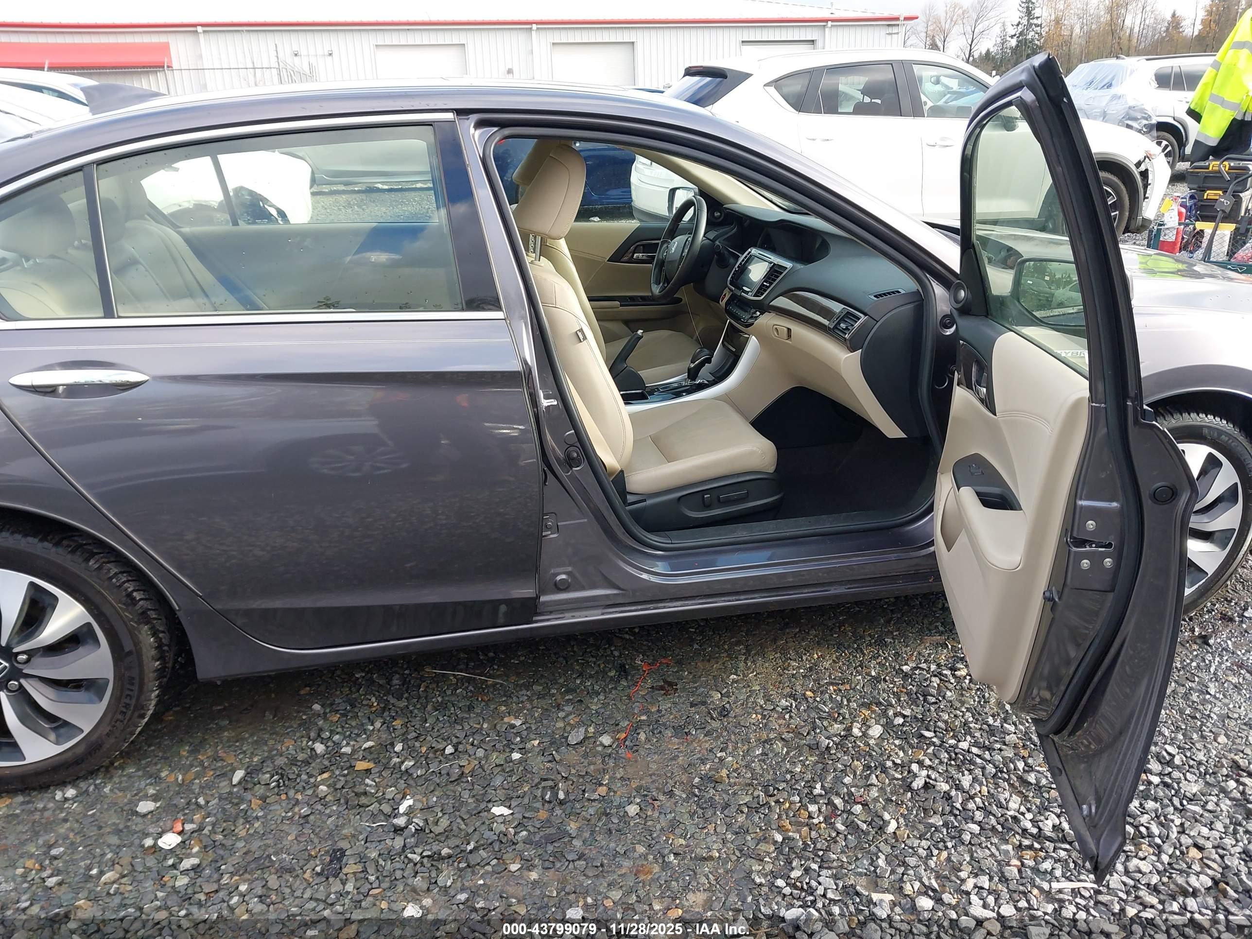 HONDA ACCORD image 5