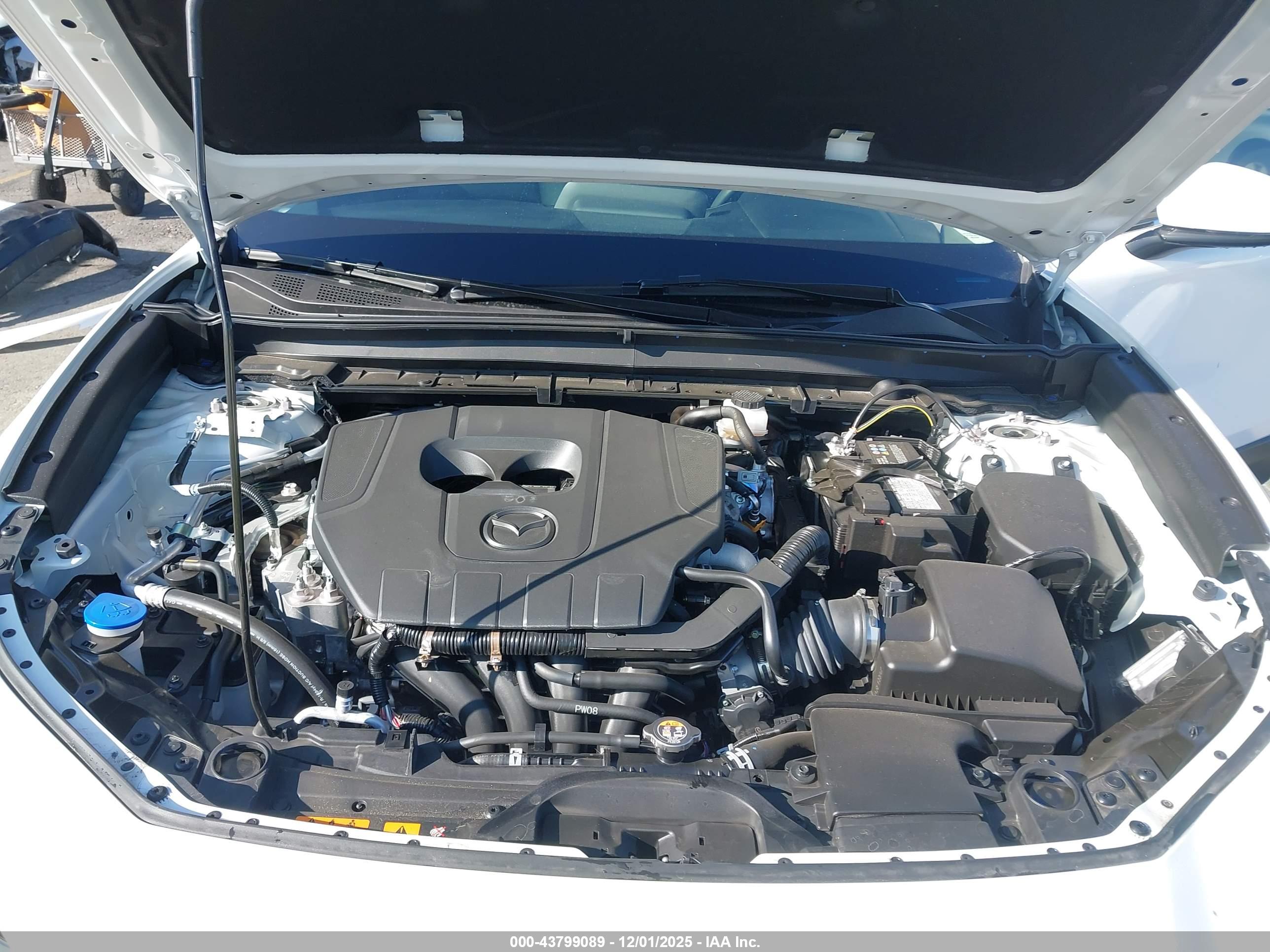 MAZDA CX-30 image 10