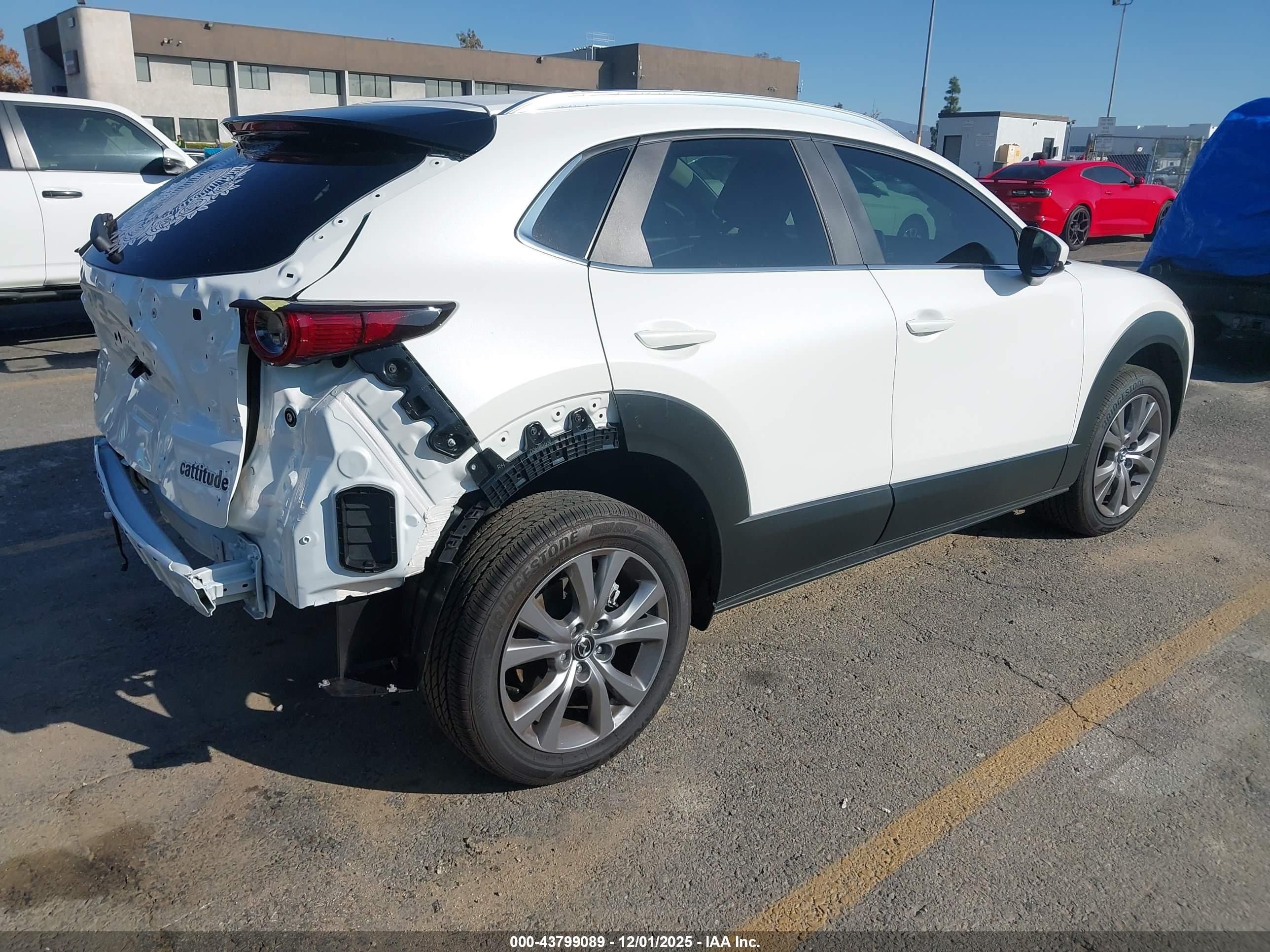 MAZDA CX-30 image 4