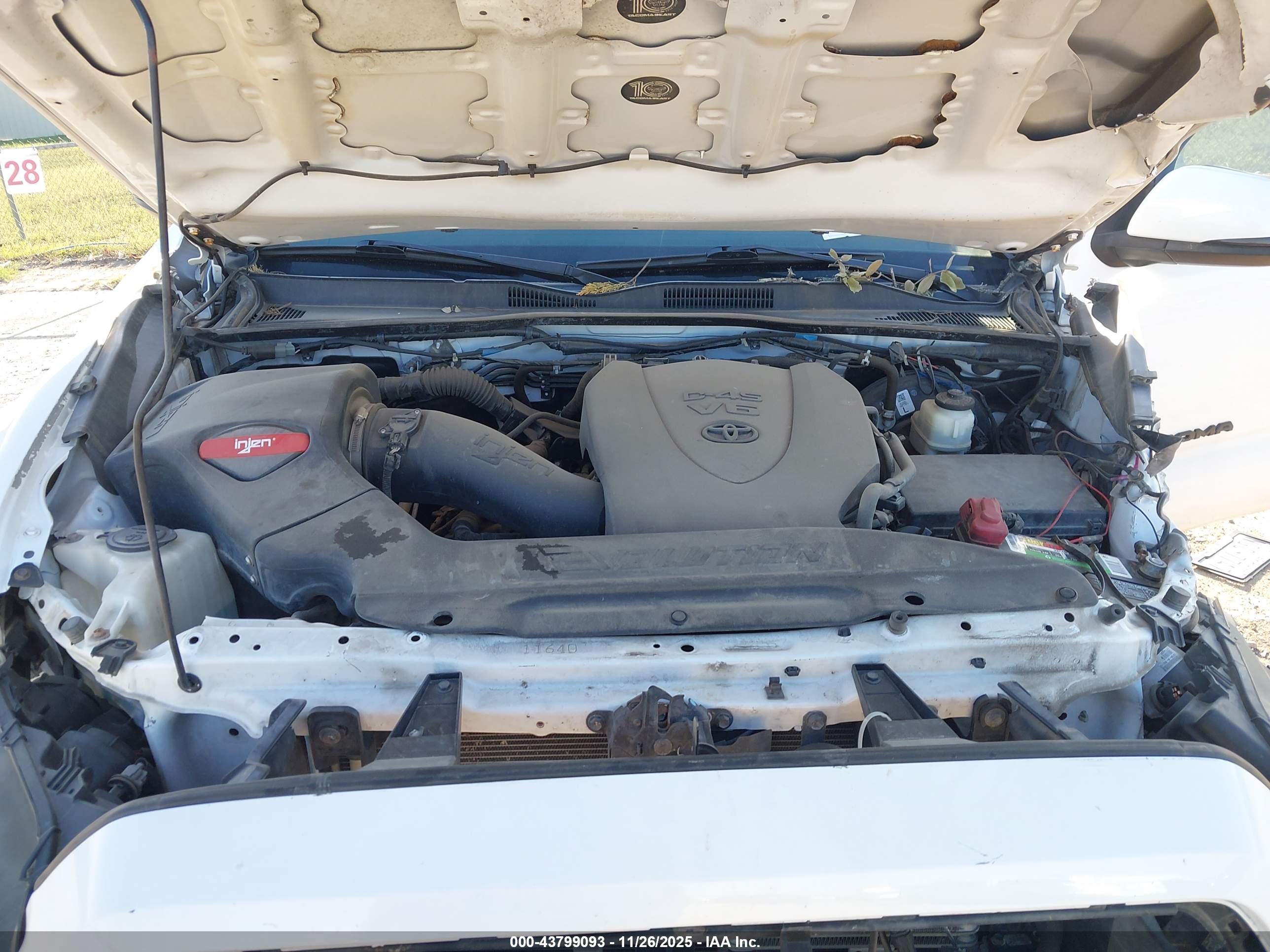 TOYOTA TACOMA image 10