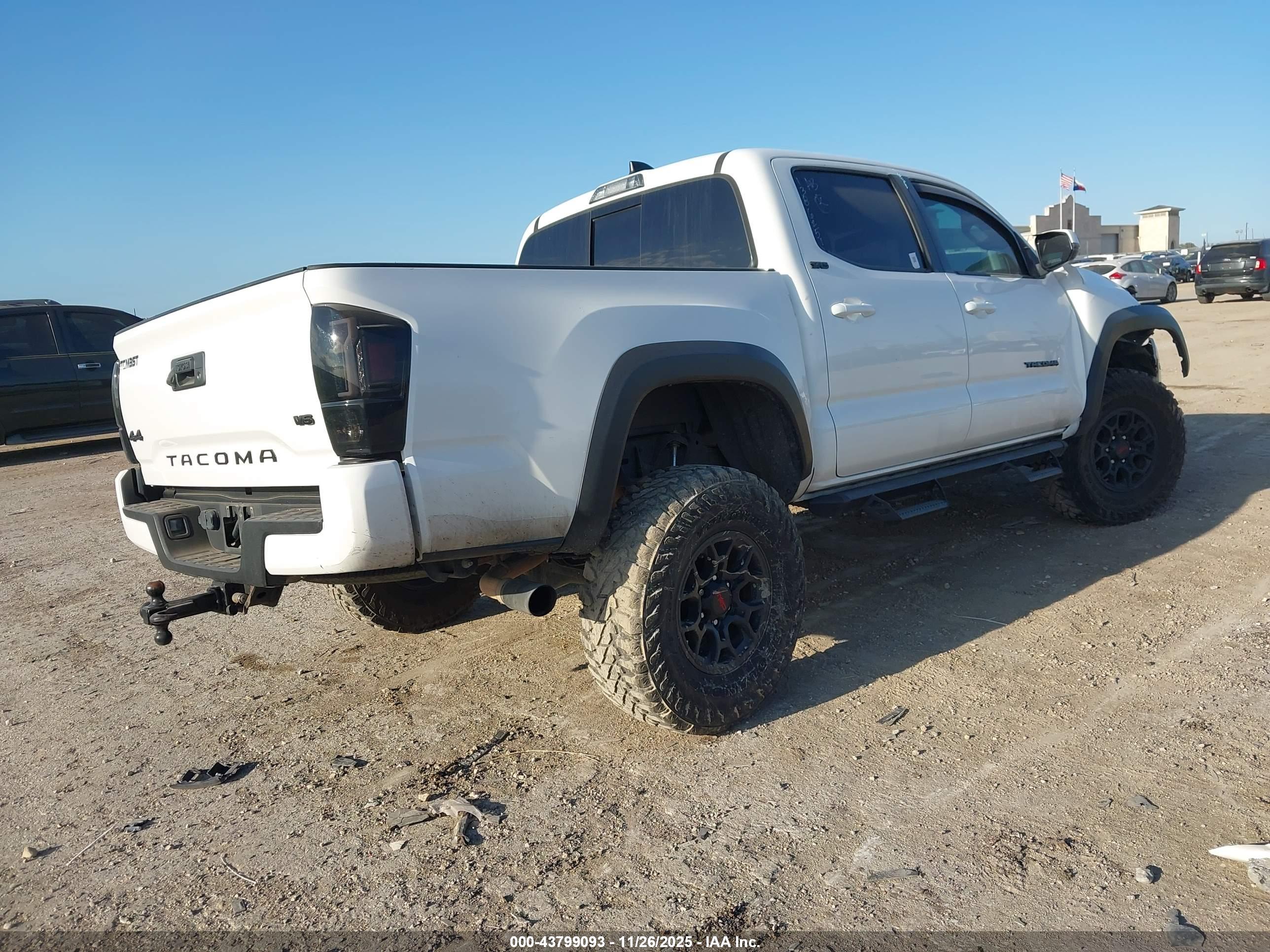 TOYOTA TACOMA image 4