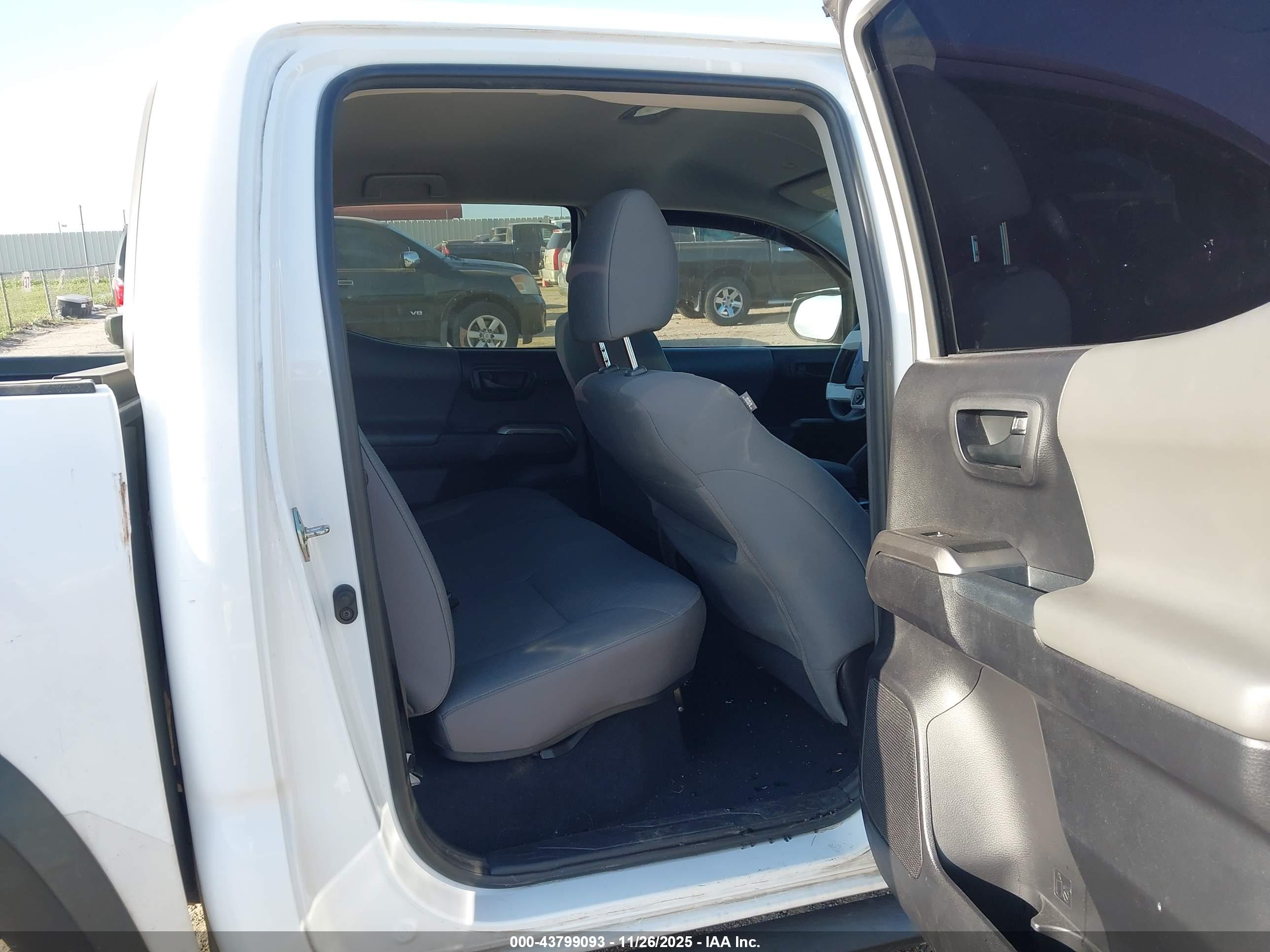 TOYOTA TACOMA image 8