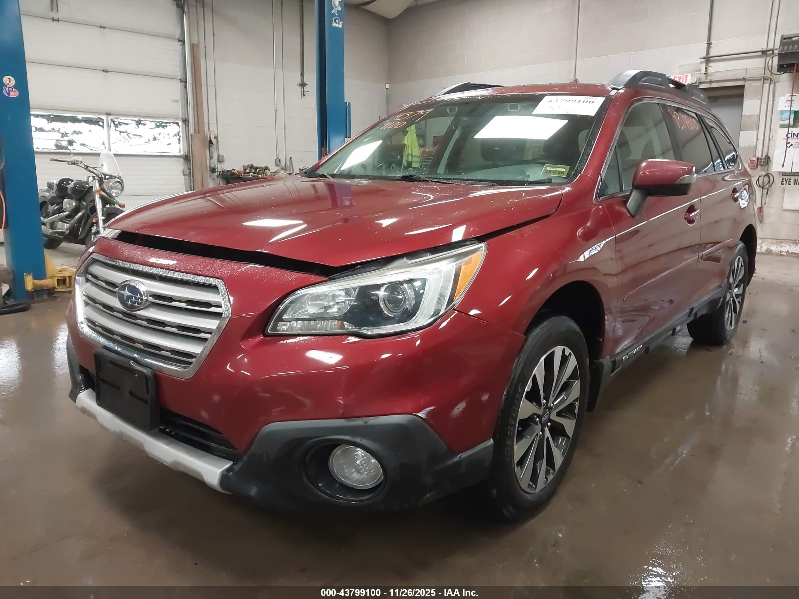 SUBARU OUTBACK image 6