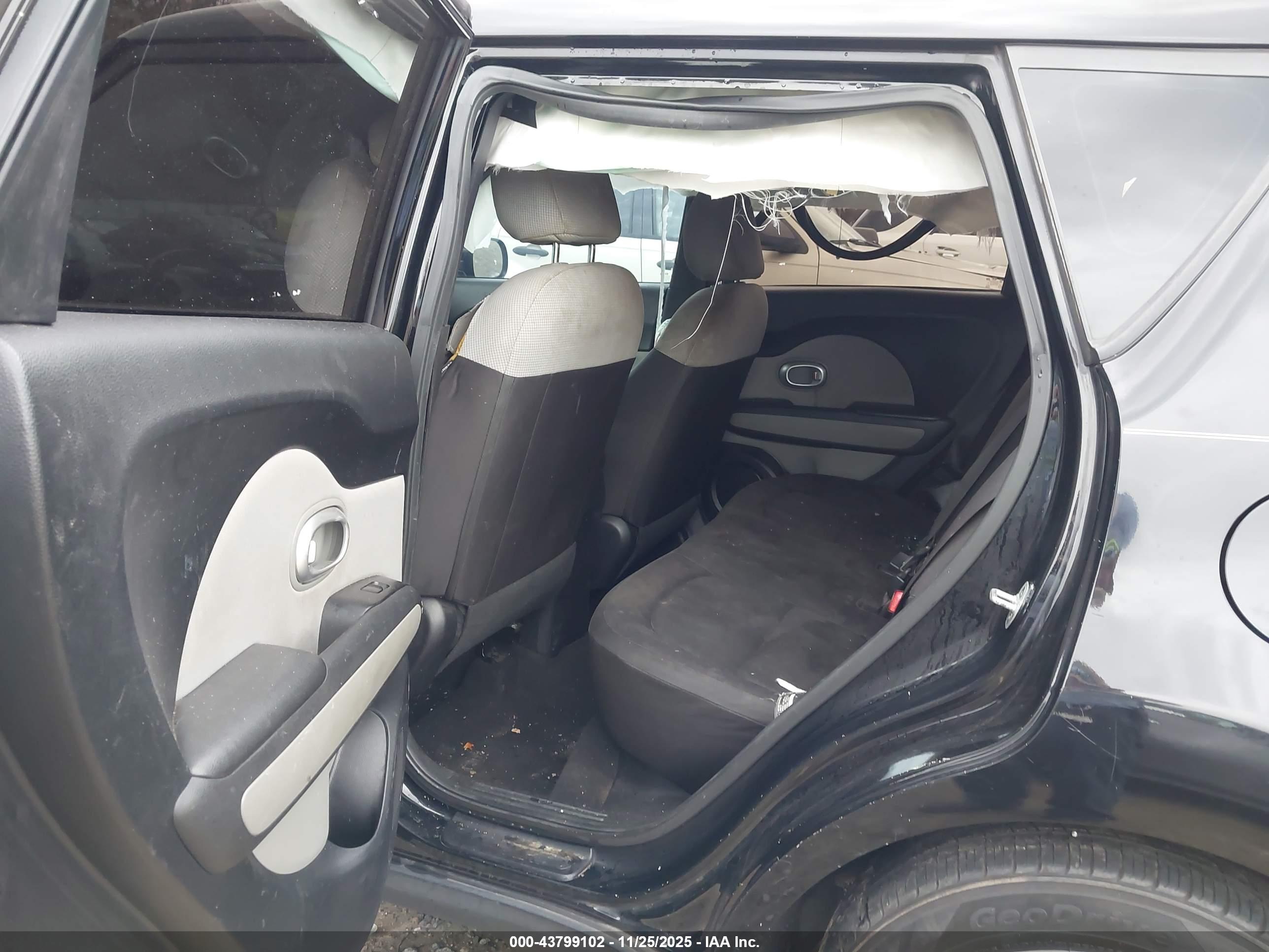 KIA SOUL image 8
