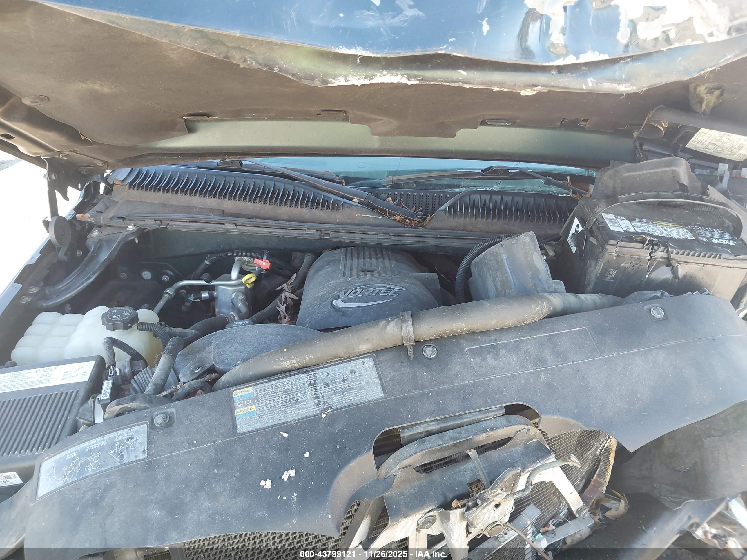CHEVROLET SILVERADO image 10