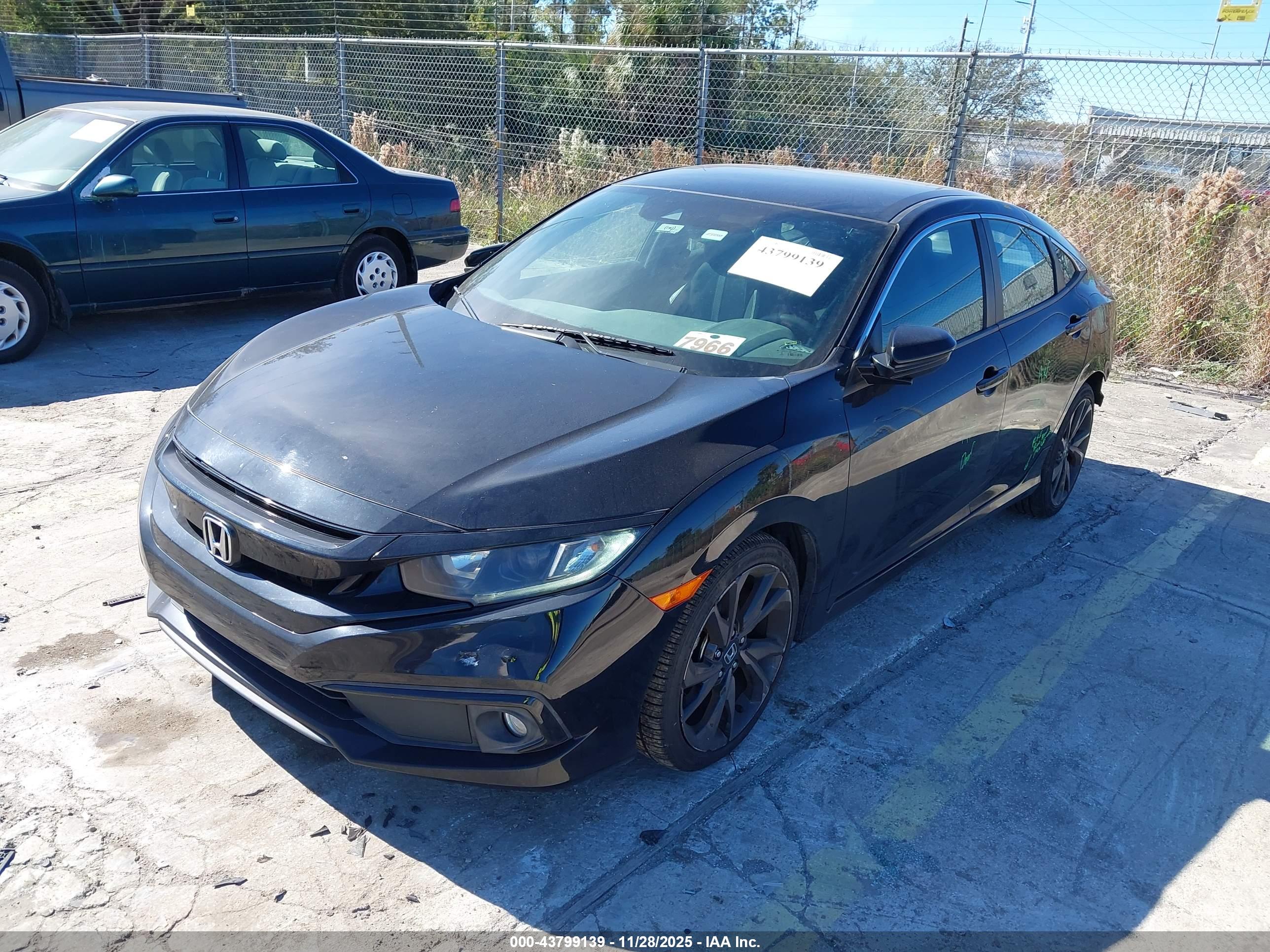 HONDA CIVIC image 2