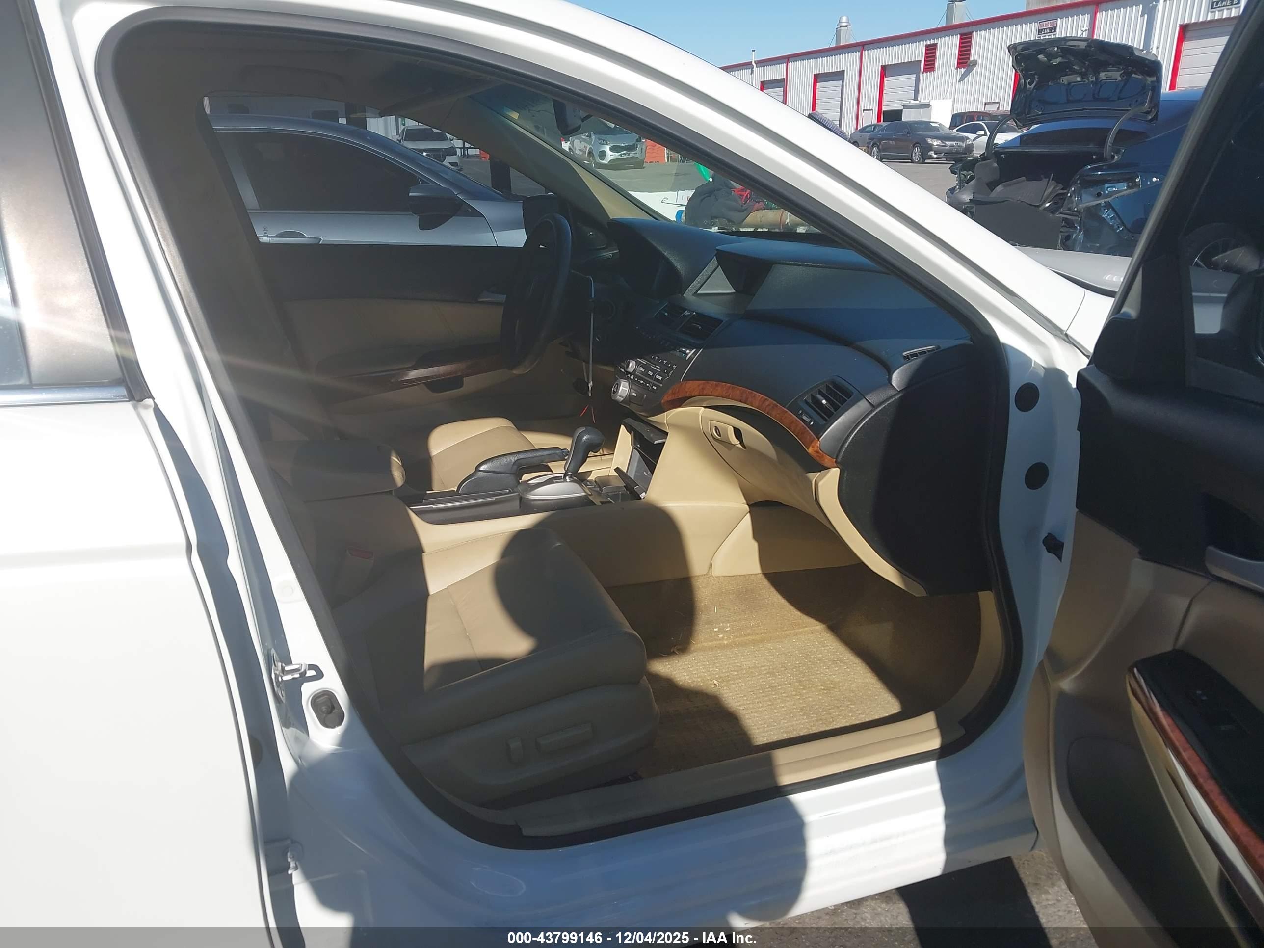 HONDA ACCORD image 5