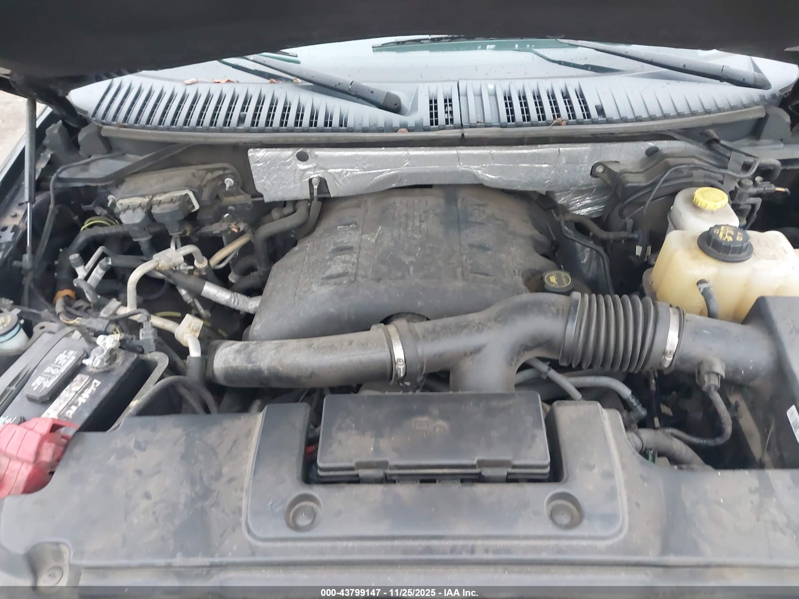 FORD EXPEDITION image 10