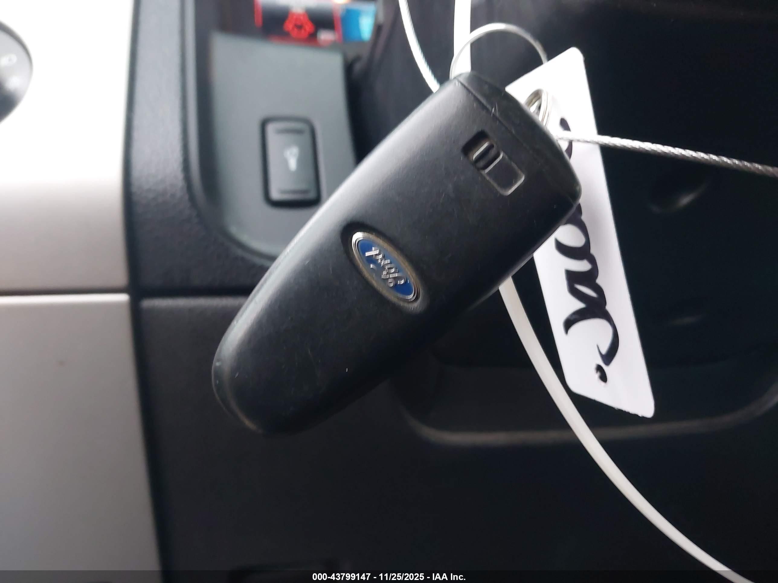 FORD EXPEDITION image 11