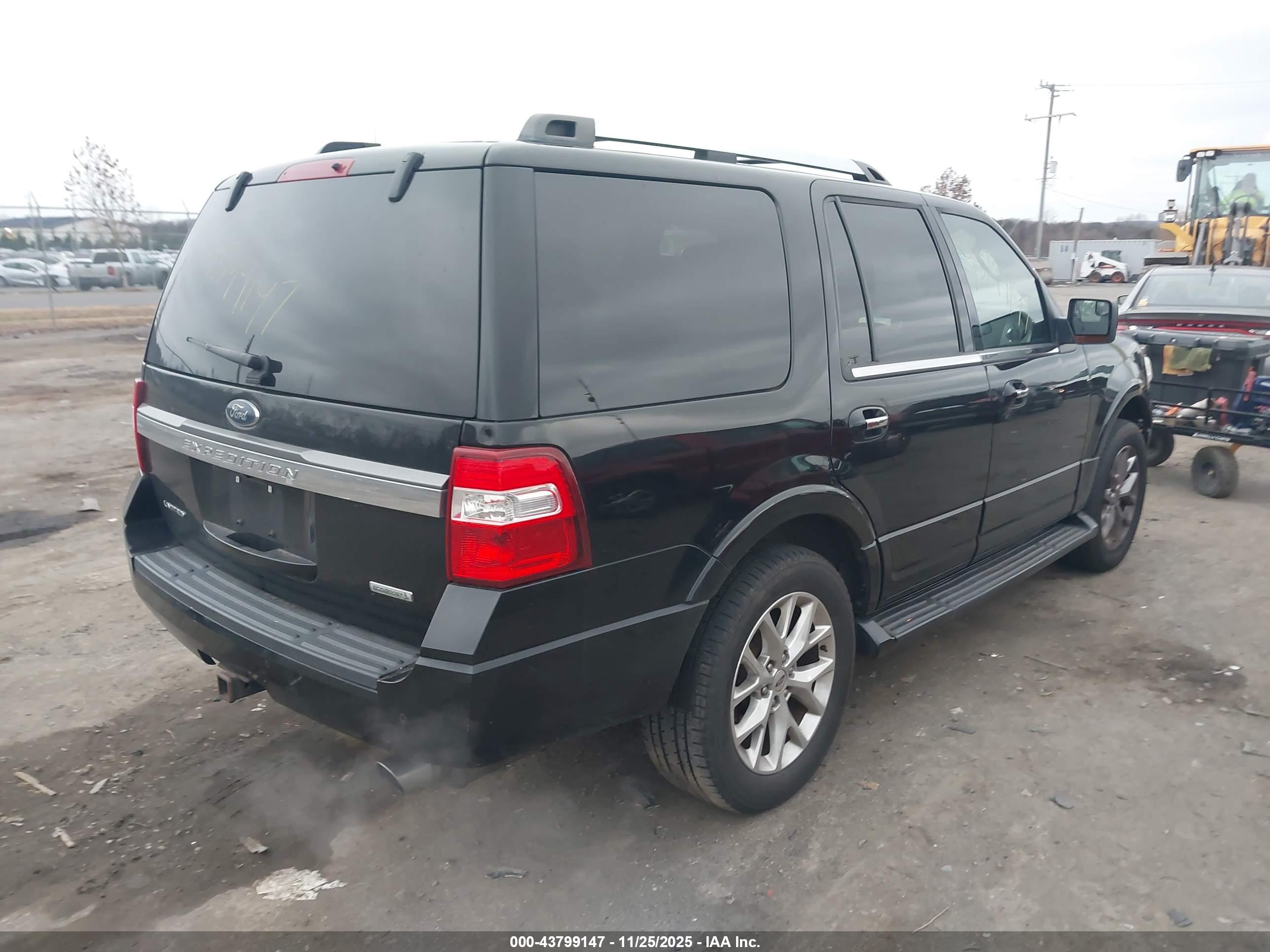 FORD EXPEDITION image 4