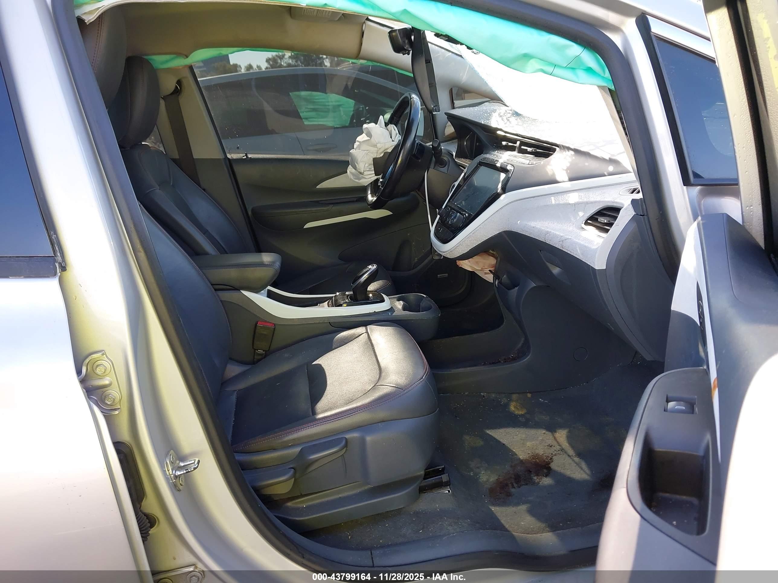 CHEVROLET BOLT image 5