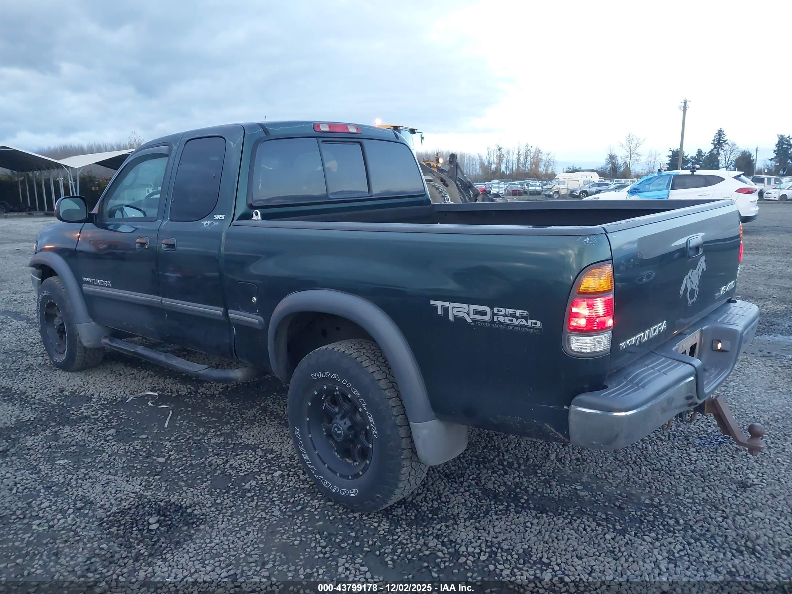 TOYOTA TUNDRA image 3