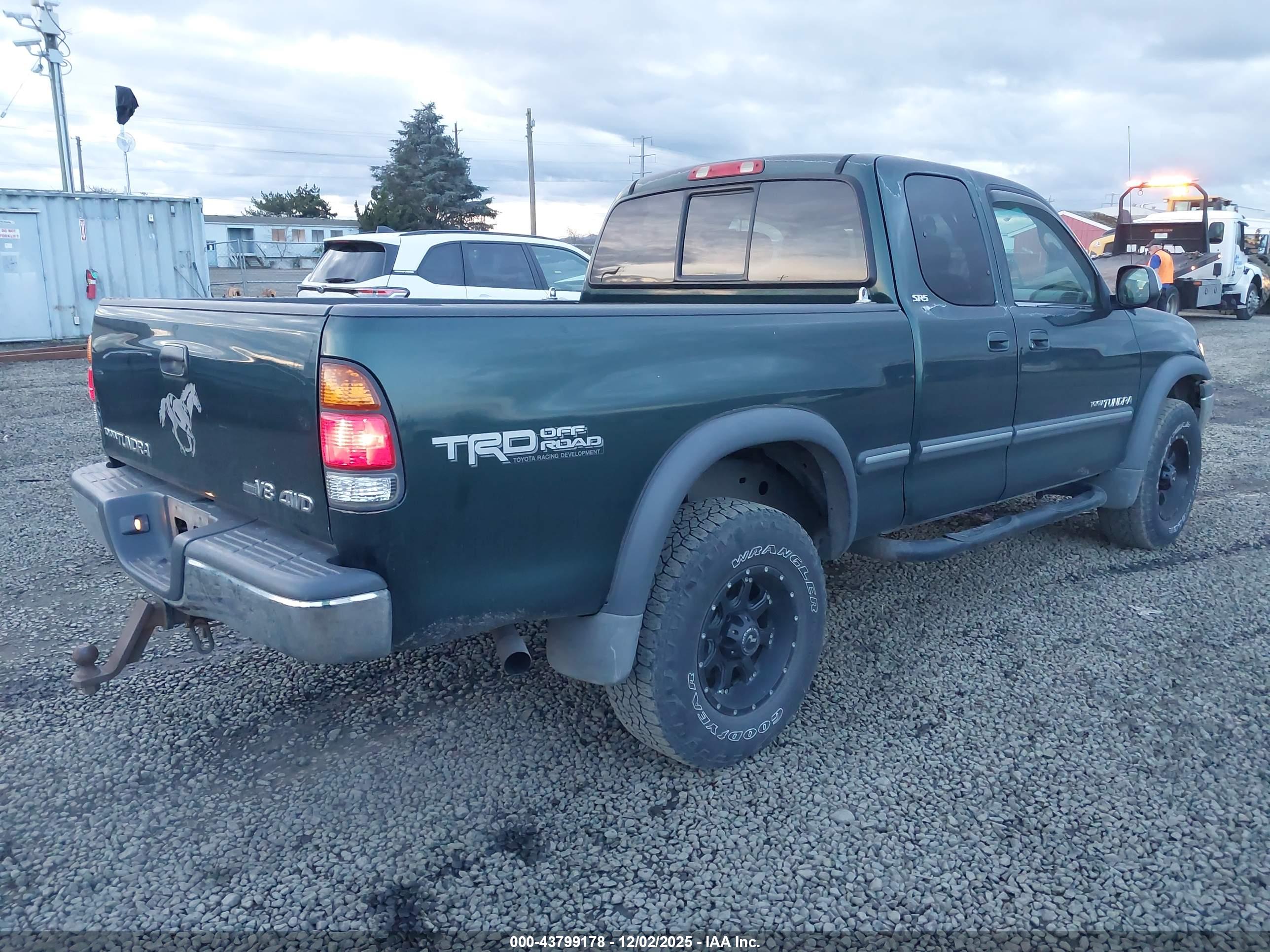TOYOTA TUNDRA image 4