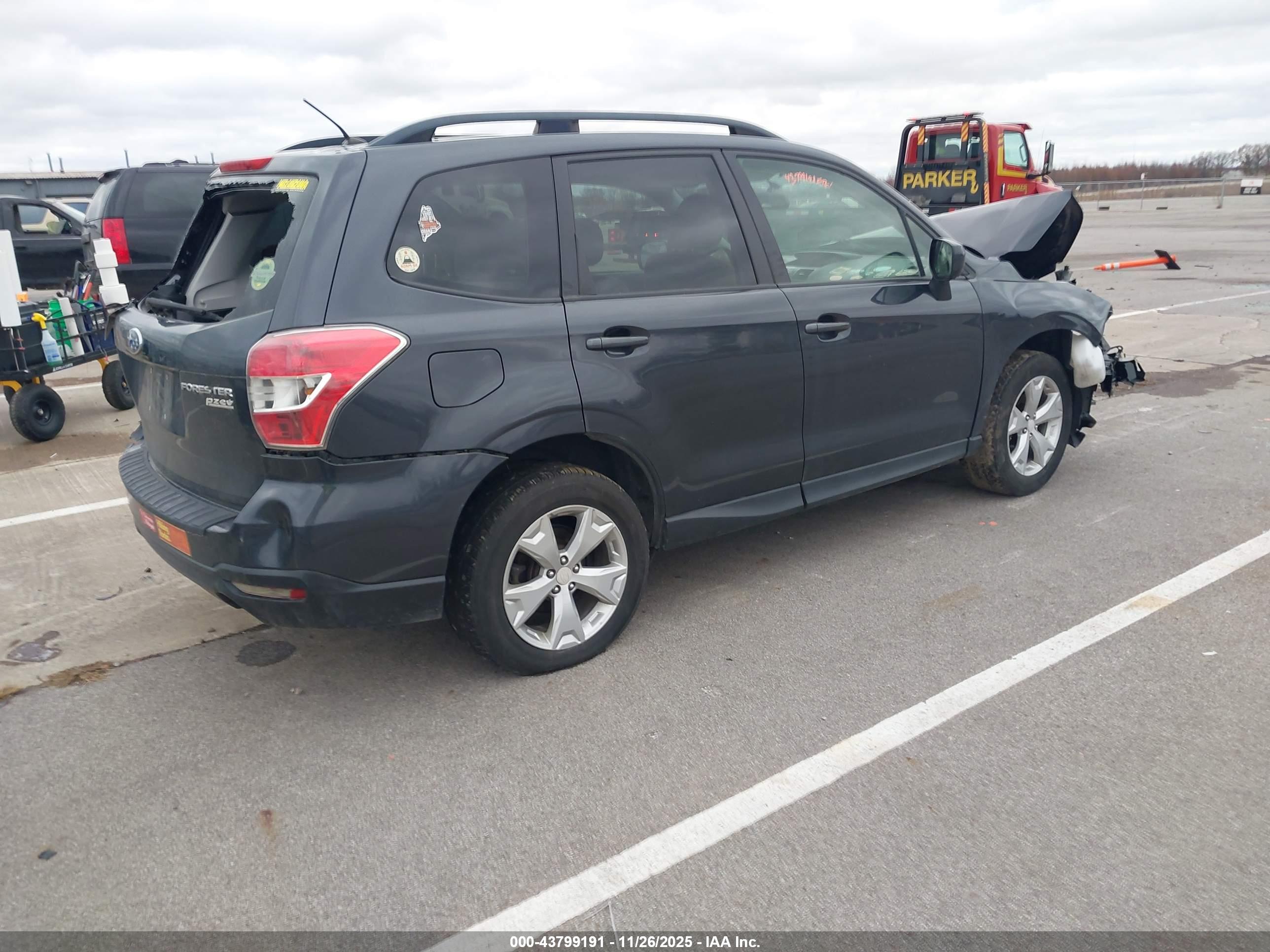 SUBARU FORESTER image 4